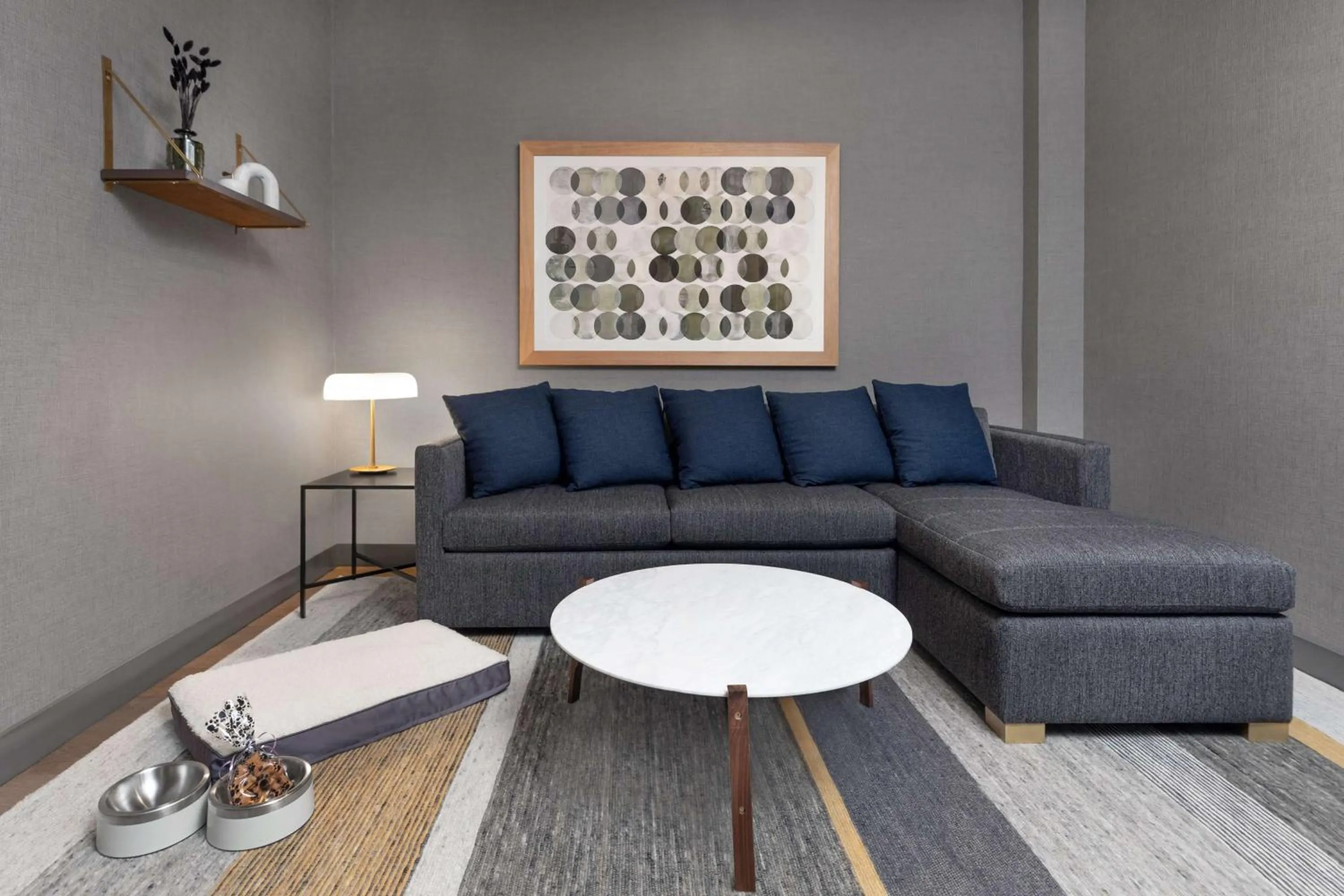 Living room in The Slate Hotel Denver Downtown, Tapestry by Hilton