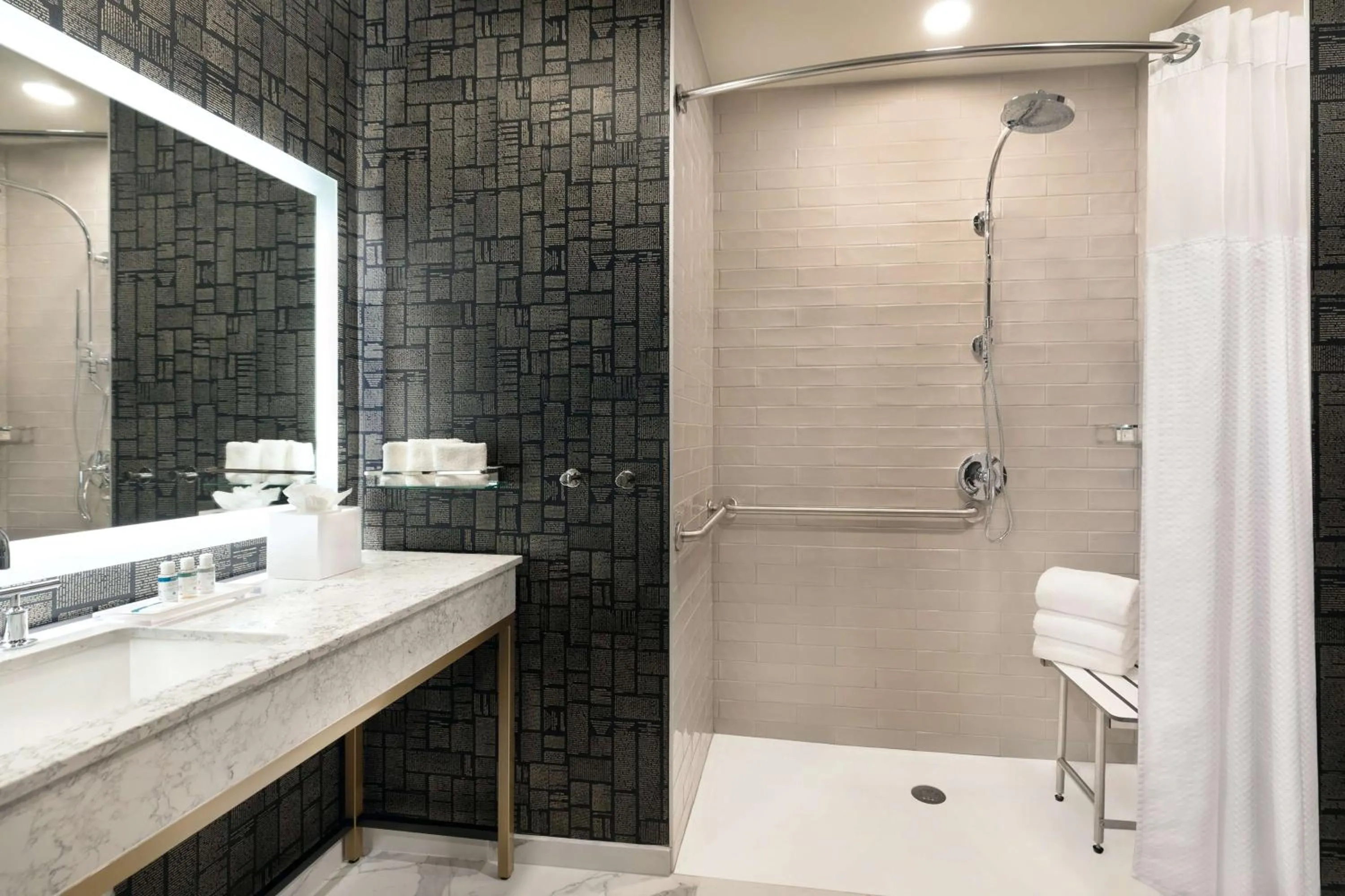 Bathroom in The Slate Hotel Denver Downtown, Tapestry by Hilton