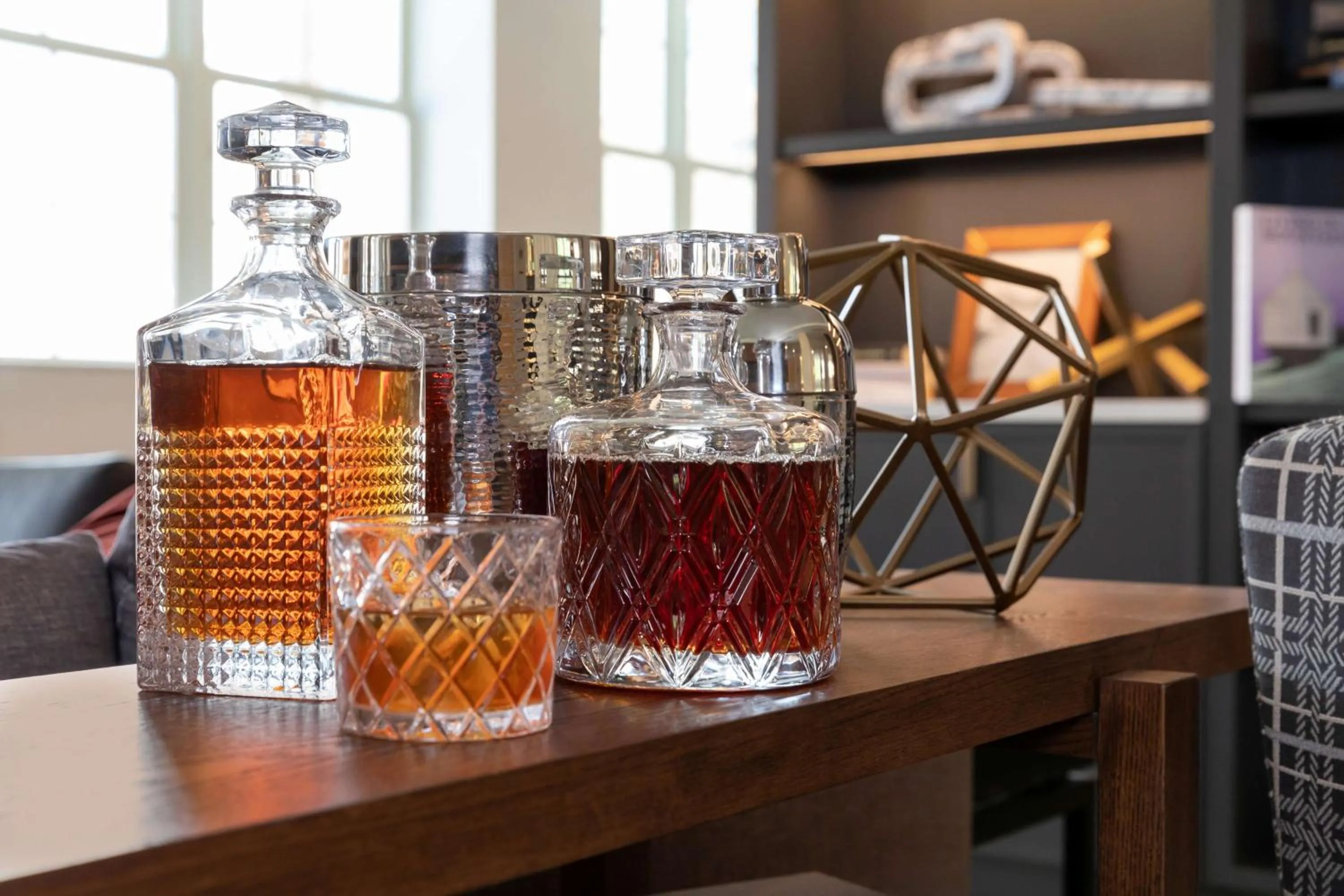 Restaurant/places to eat in The Slate Hotel Denver Downtown, Tapestry by Hilton