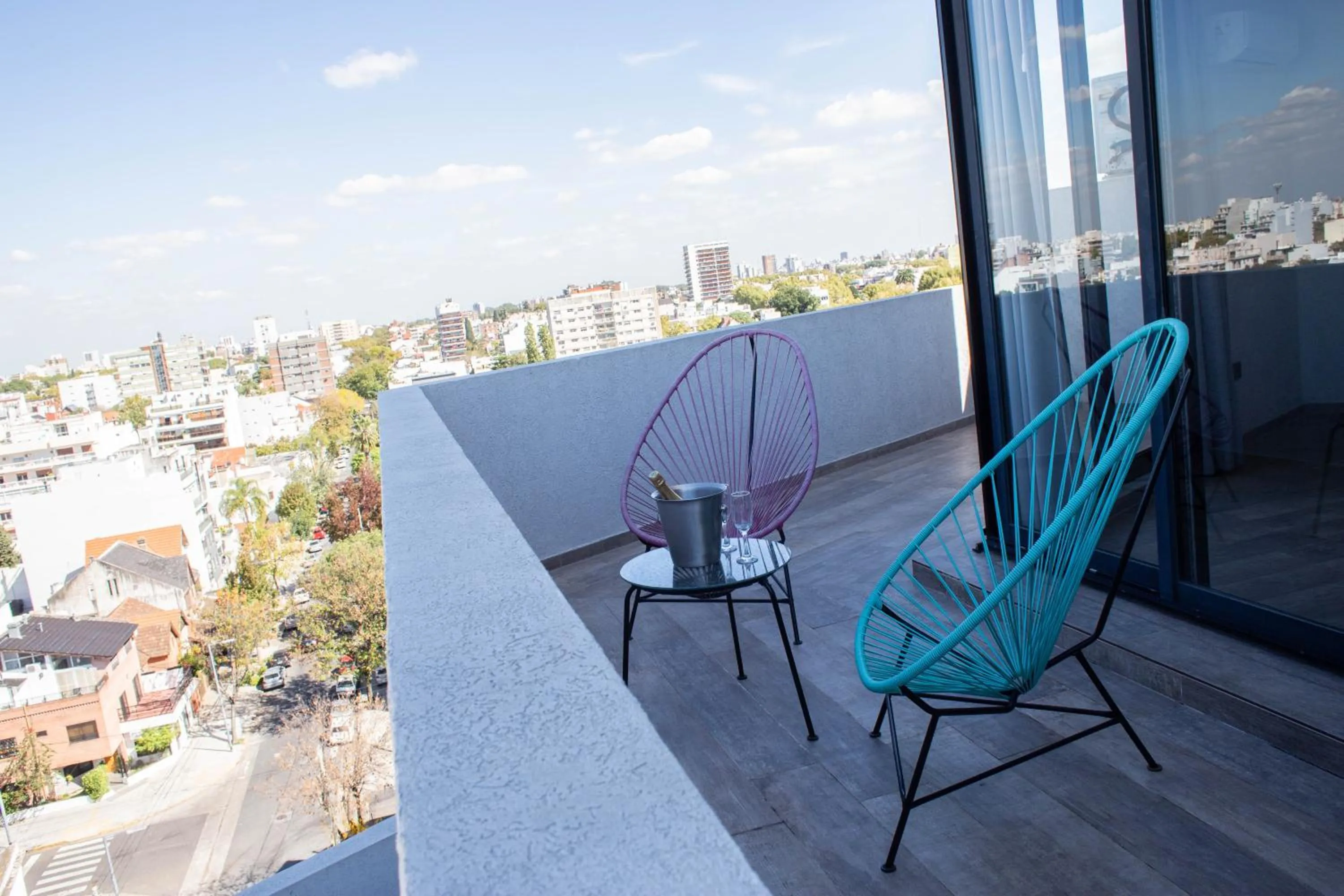 Balcony/Terrace in Days Inn Devoto