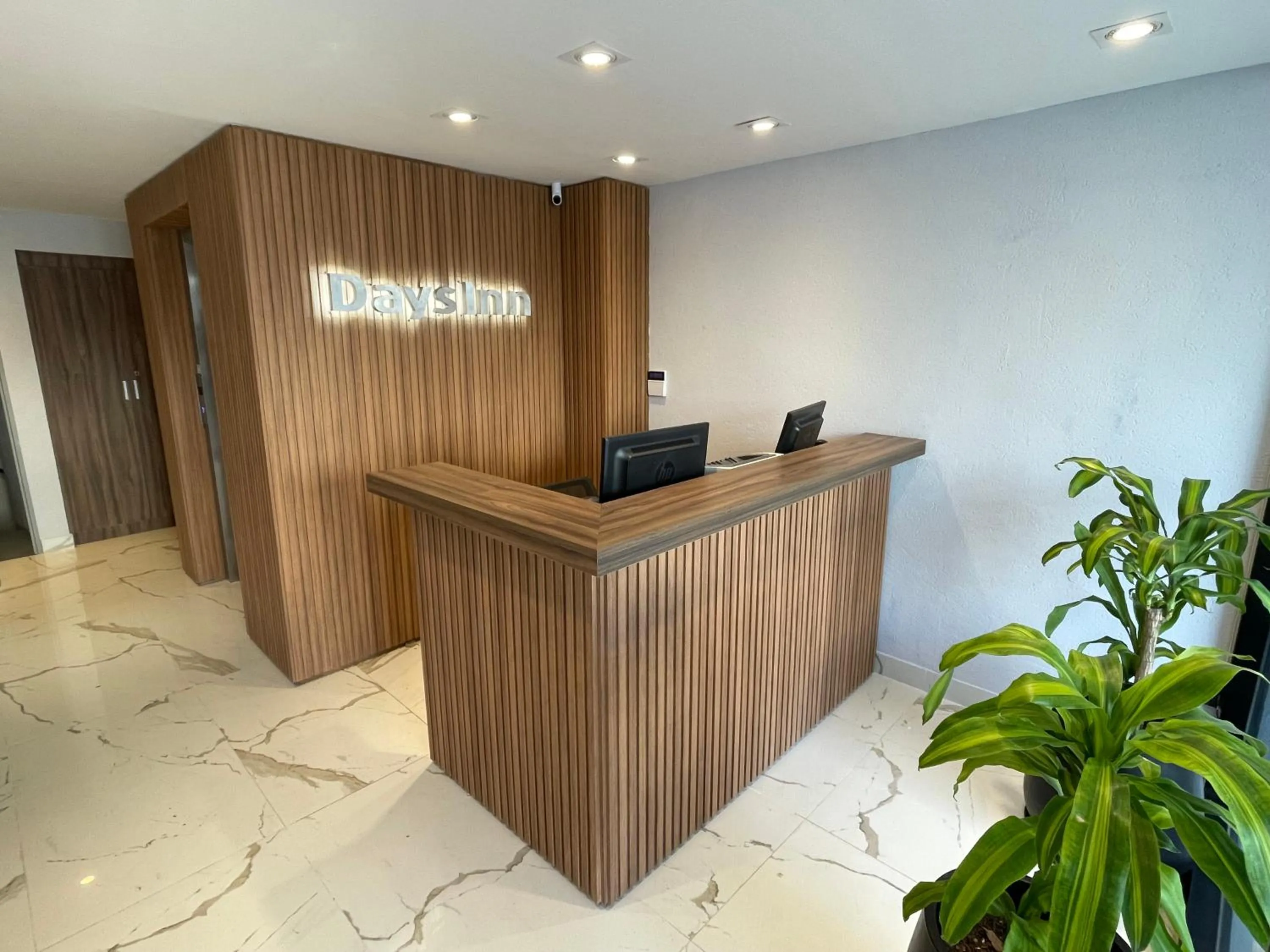 Lobby or reception in Days Inn Devoto