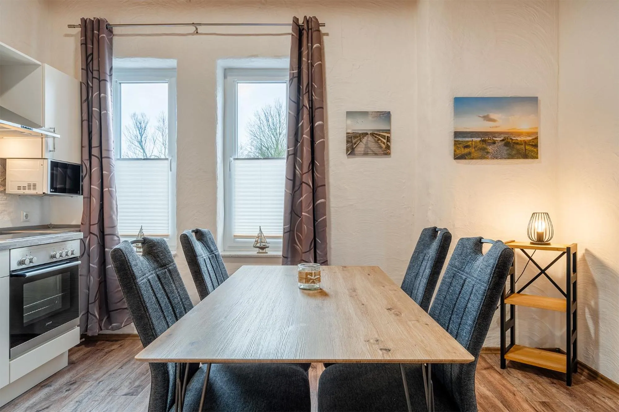 Kitchen or kitchenette in Villa Moorstern am Badesee Tannenhausen