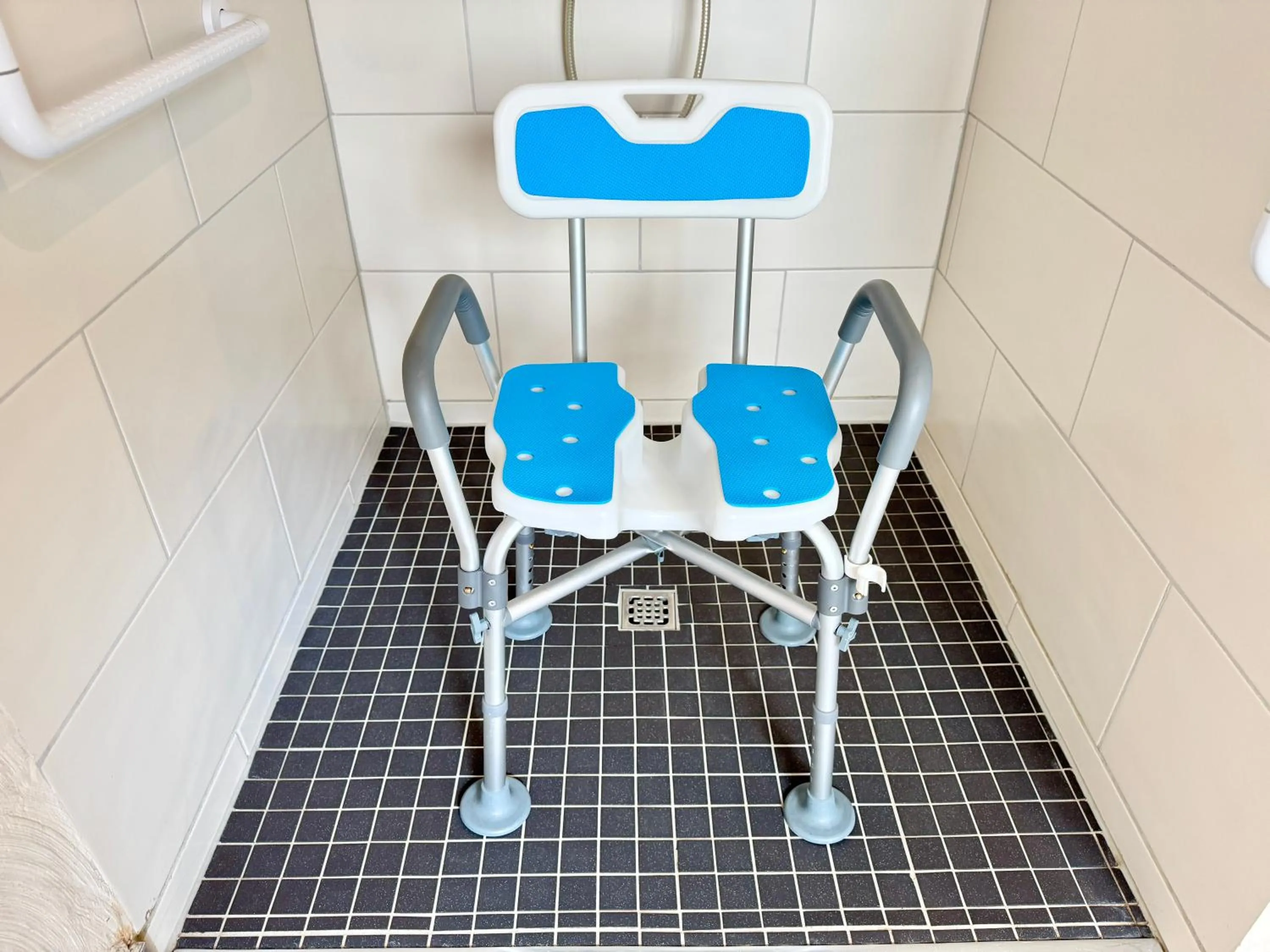 Shower in Villa Moorstern am Badesee Tannenhausen