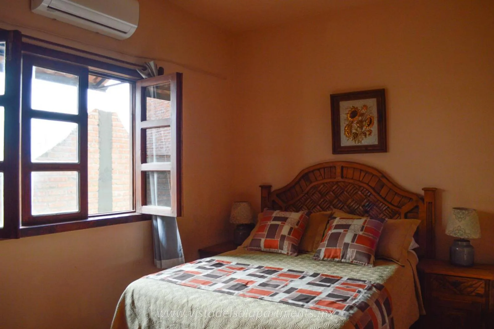 One-Bedroom Apartment in Vista Del Sol Apartments