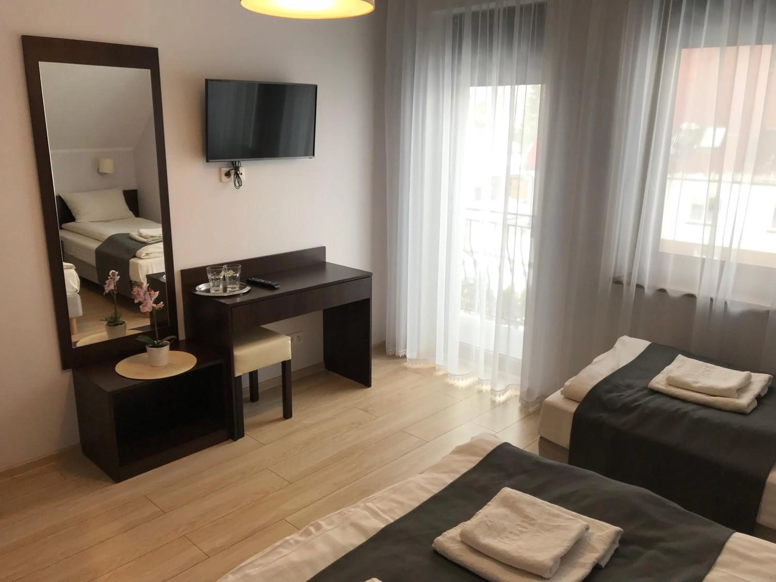 TV and multimedia, Bed in Zajazd Gościniec