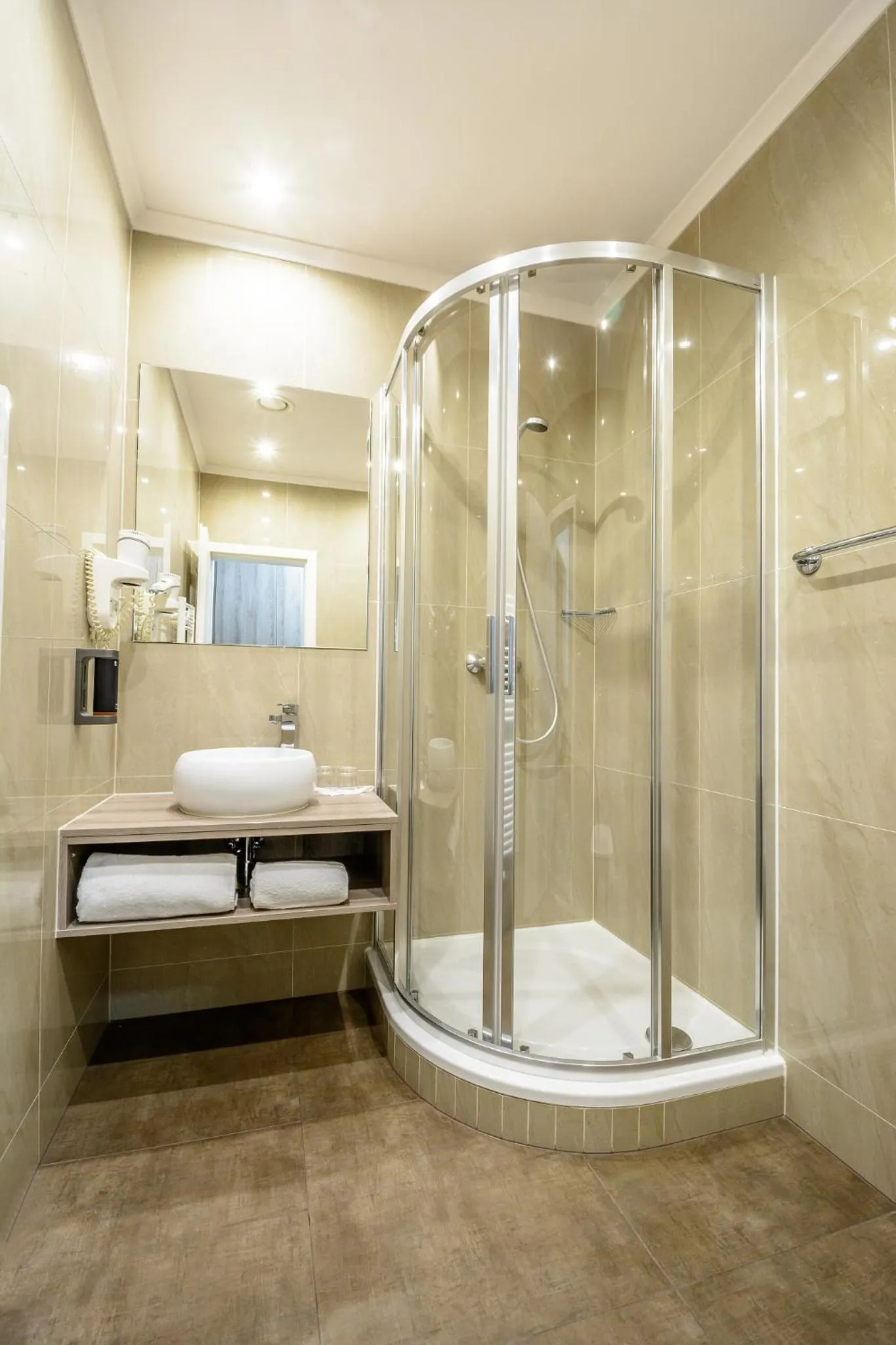 Bathroom in Alexander