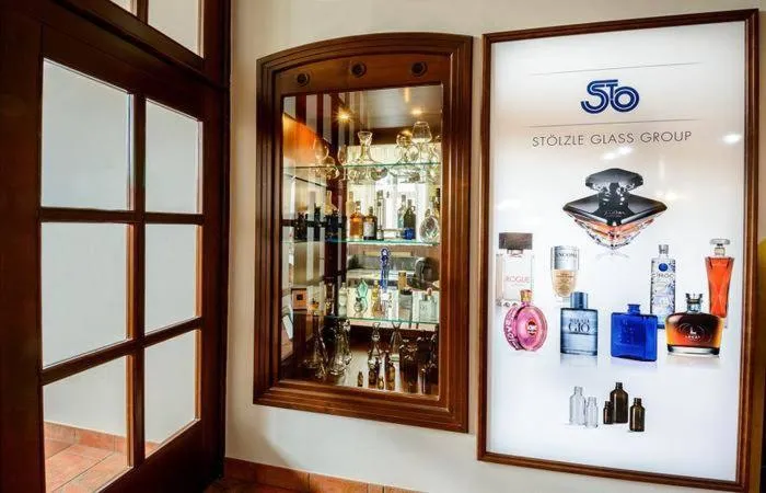 Facade/entrance in Alexander