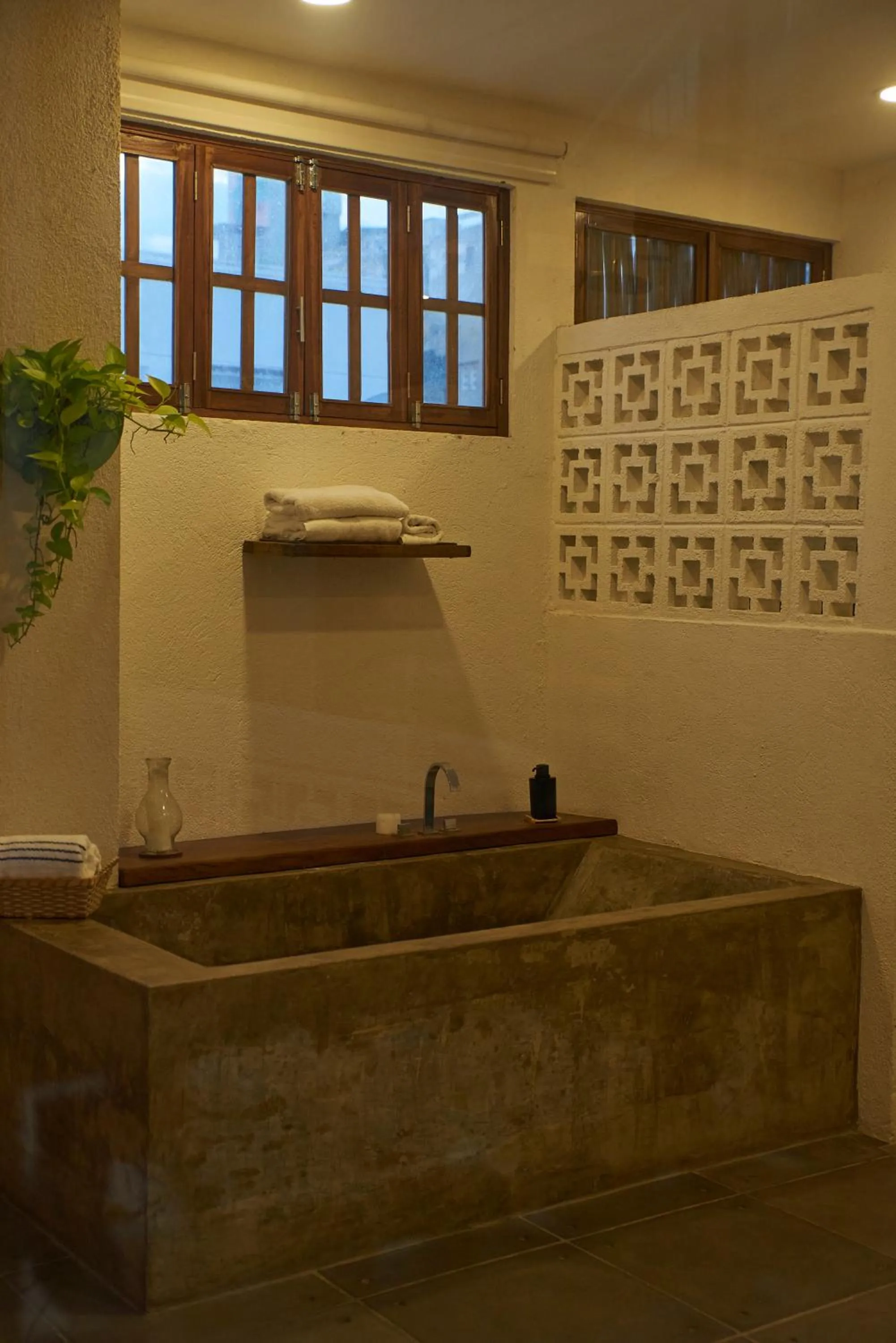 Toilet in La Casa del Totumo