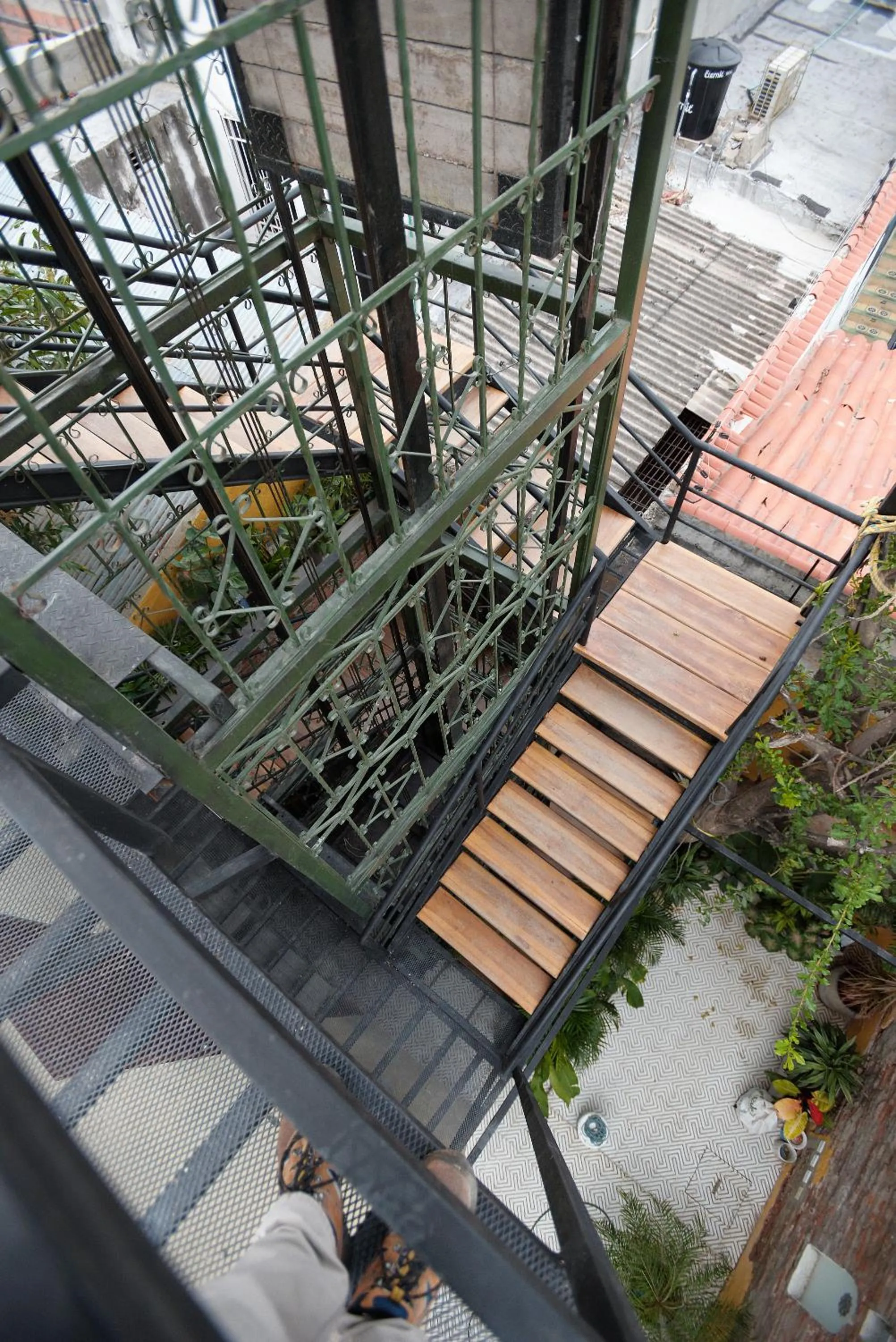 elevator in La Casa del Totumo