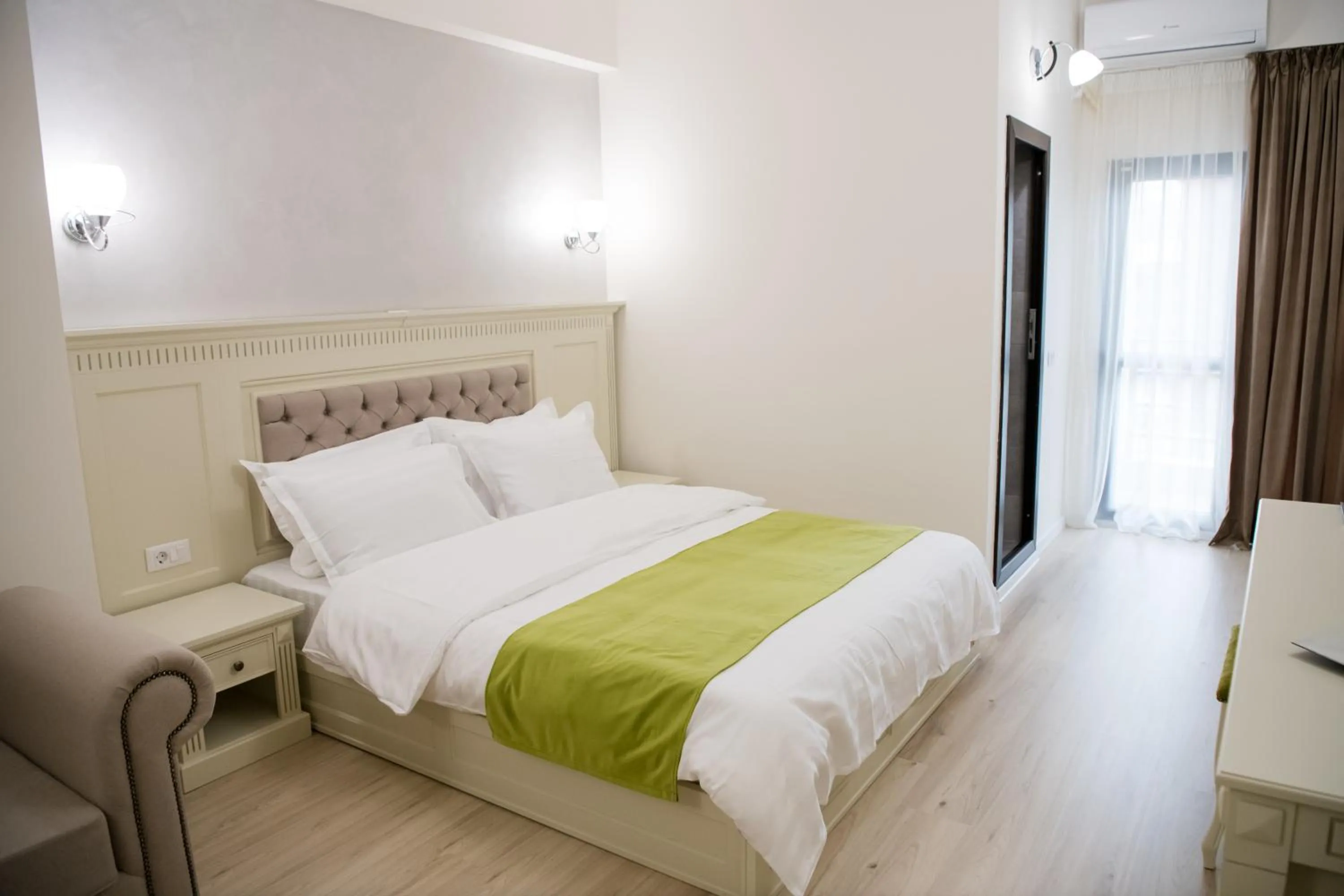 Photo of the whole room, Bed in Imperial Hotel&Spa - Baile Olanesti