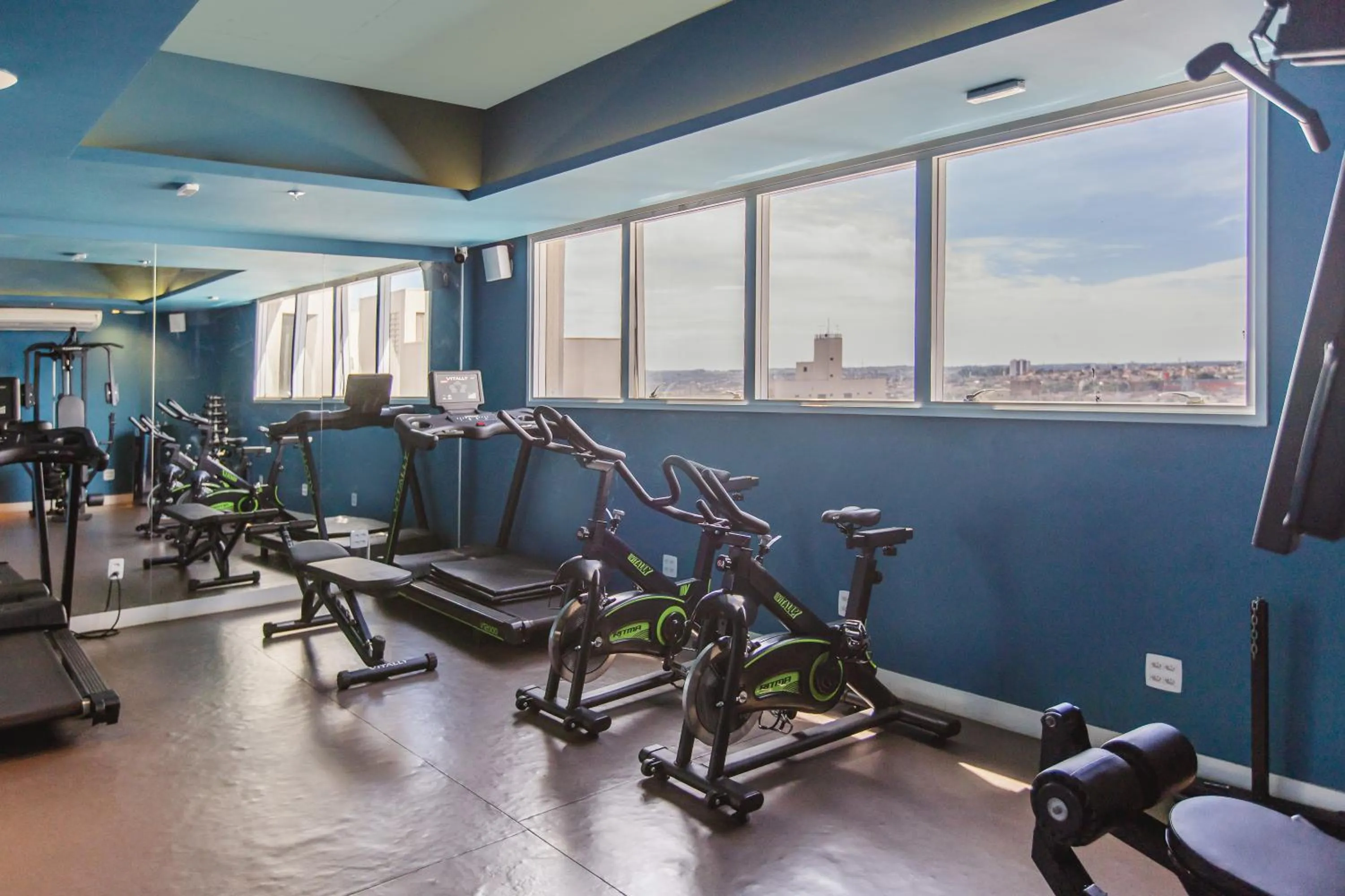 Fitness centre/facilities in Hotel Cassino Tower São José do Rio Preto by Nacional Inn