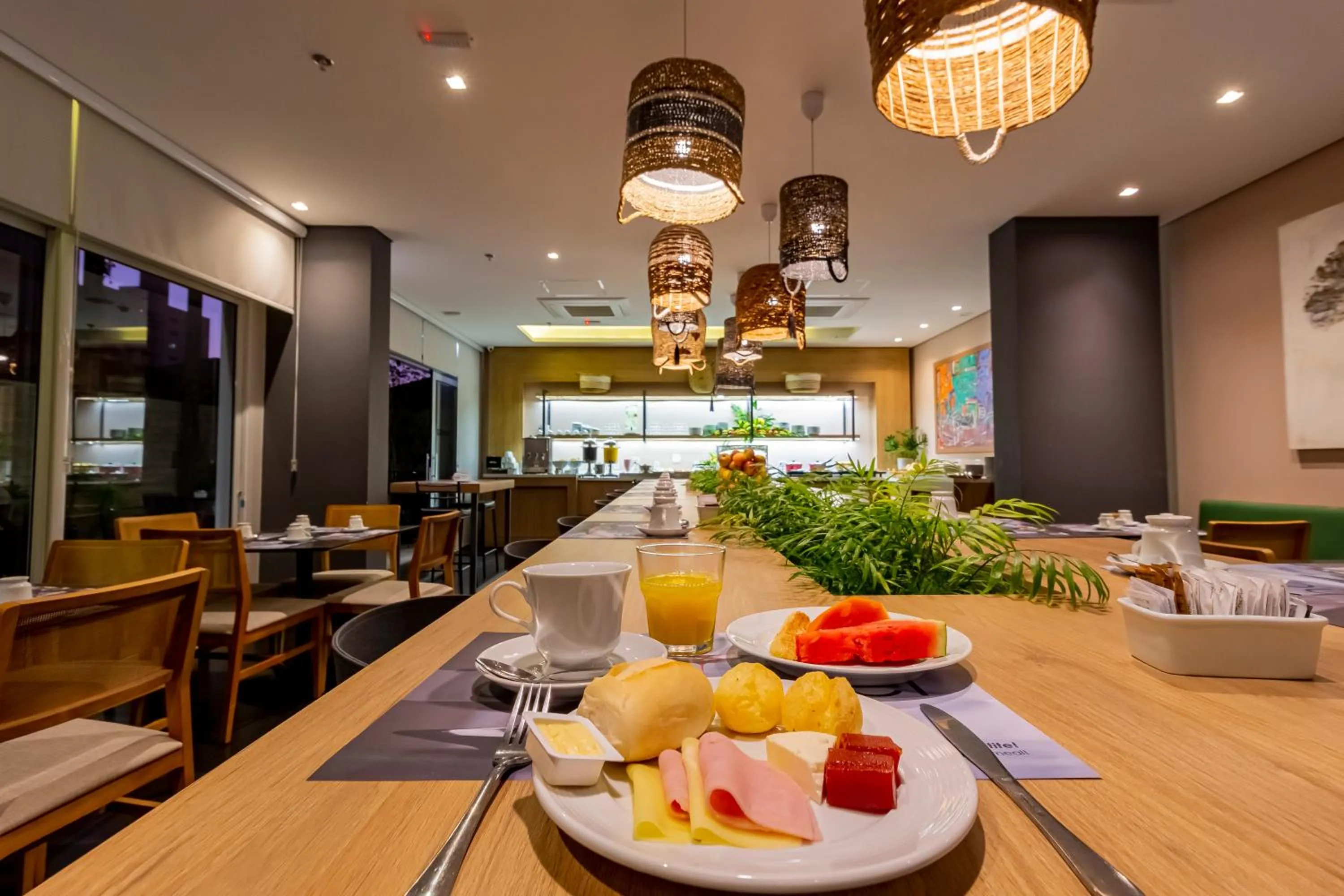 Breakfast in Hotel Cassino Tower São José do Rio Preto by Nacional Inn