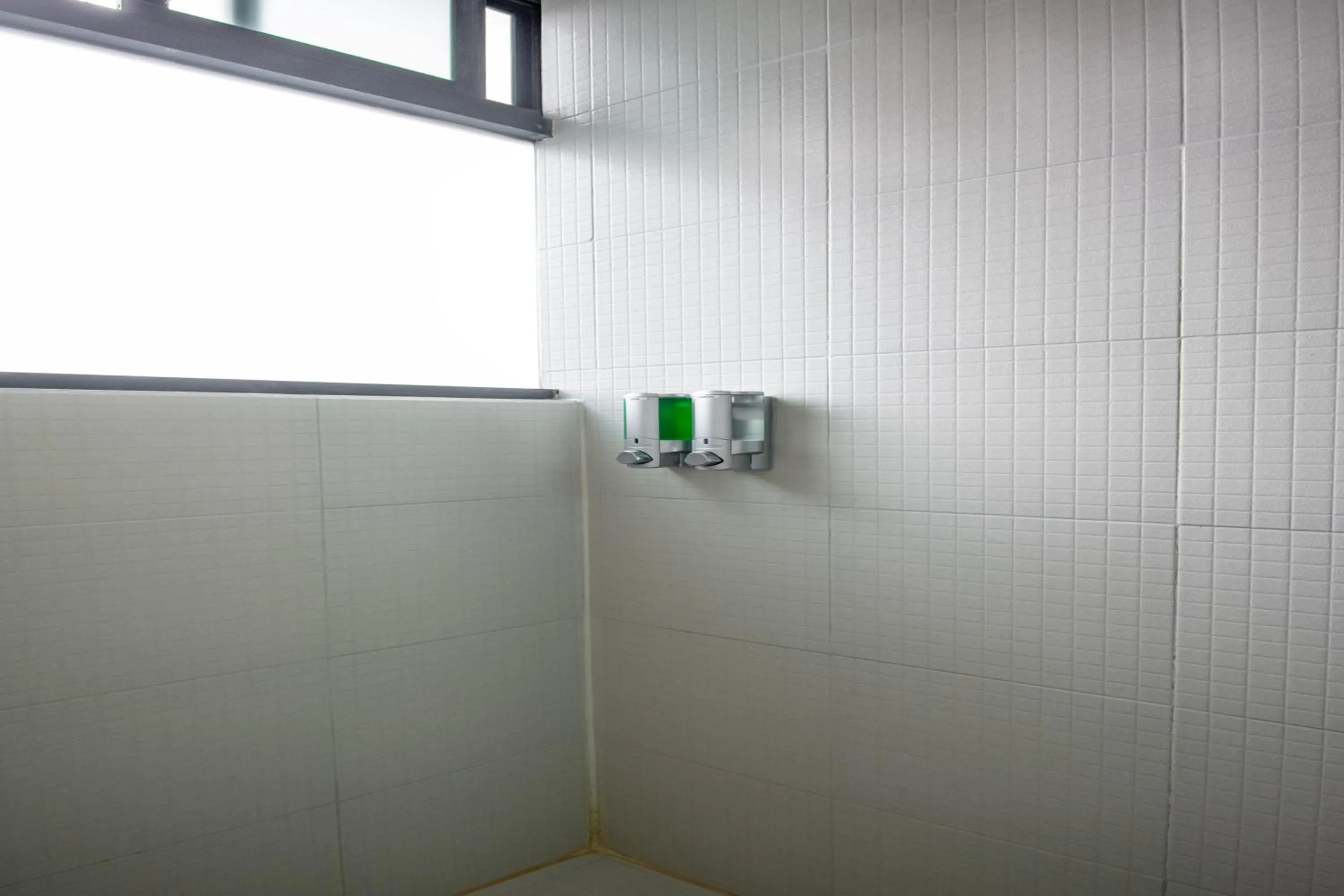 Bathroom in Capital O Hotel Terraza 158