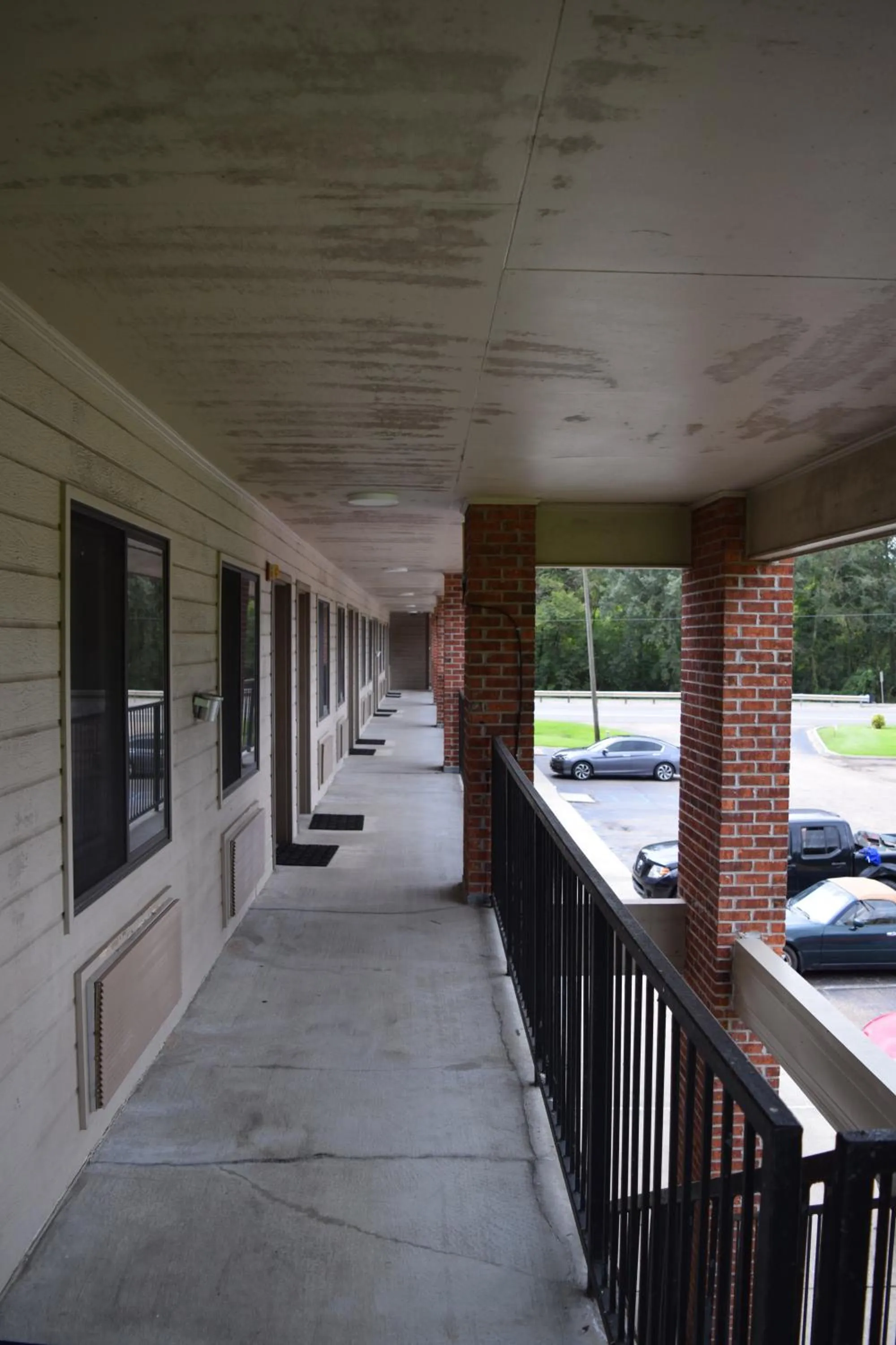 Lobby or reception in Value Inn - Livonia