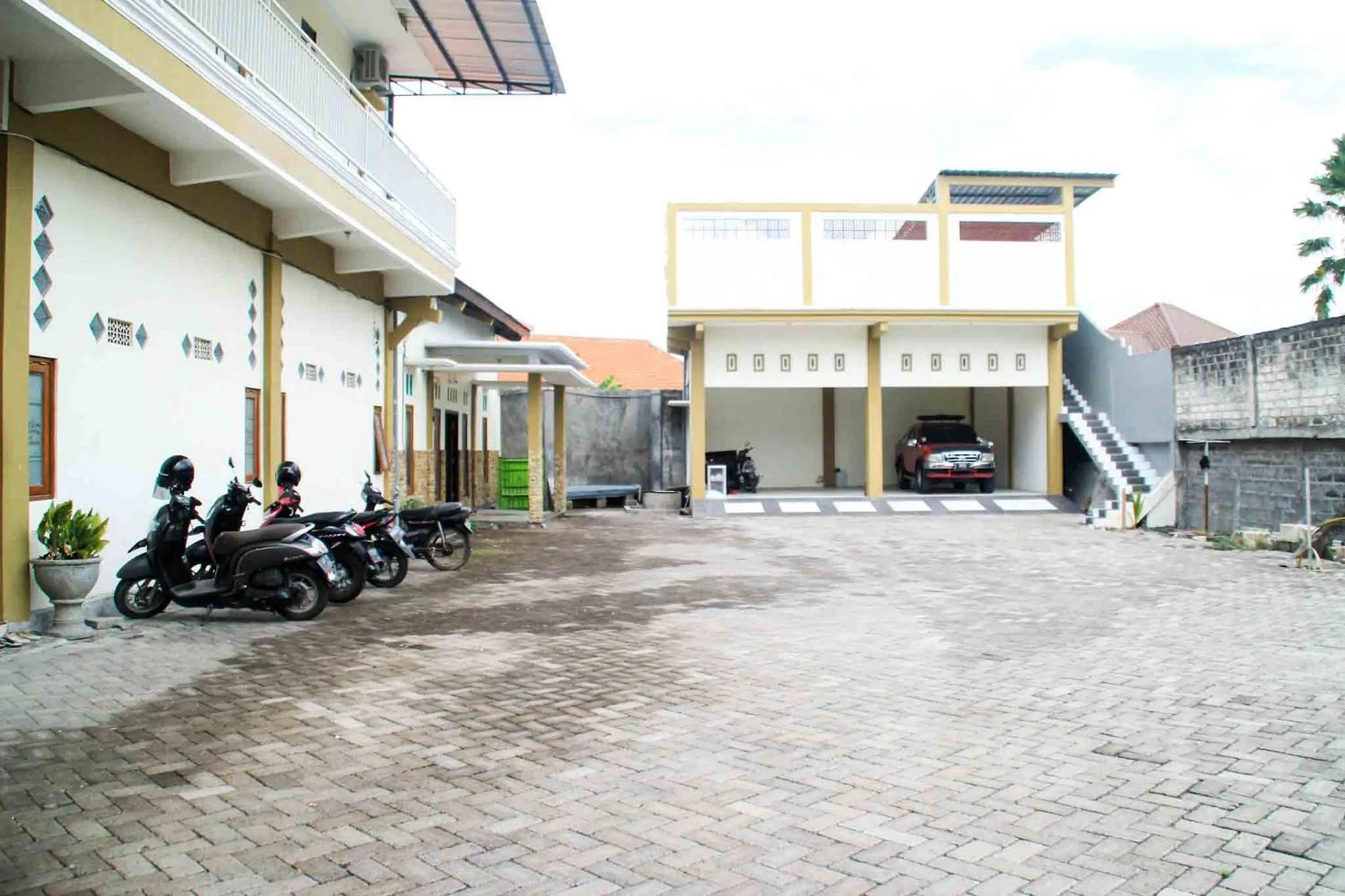 Puri Karomah Syariah RedPartner