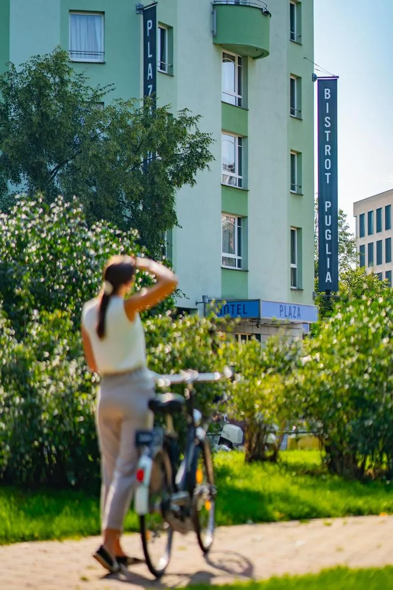 Cycling in Plaza Prague - Czech Leading Hotels