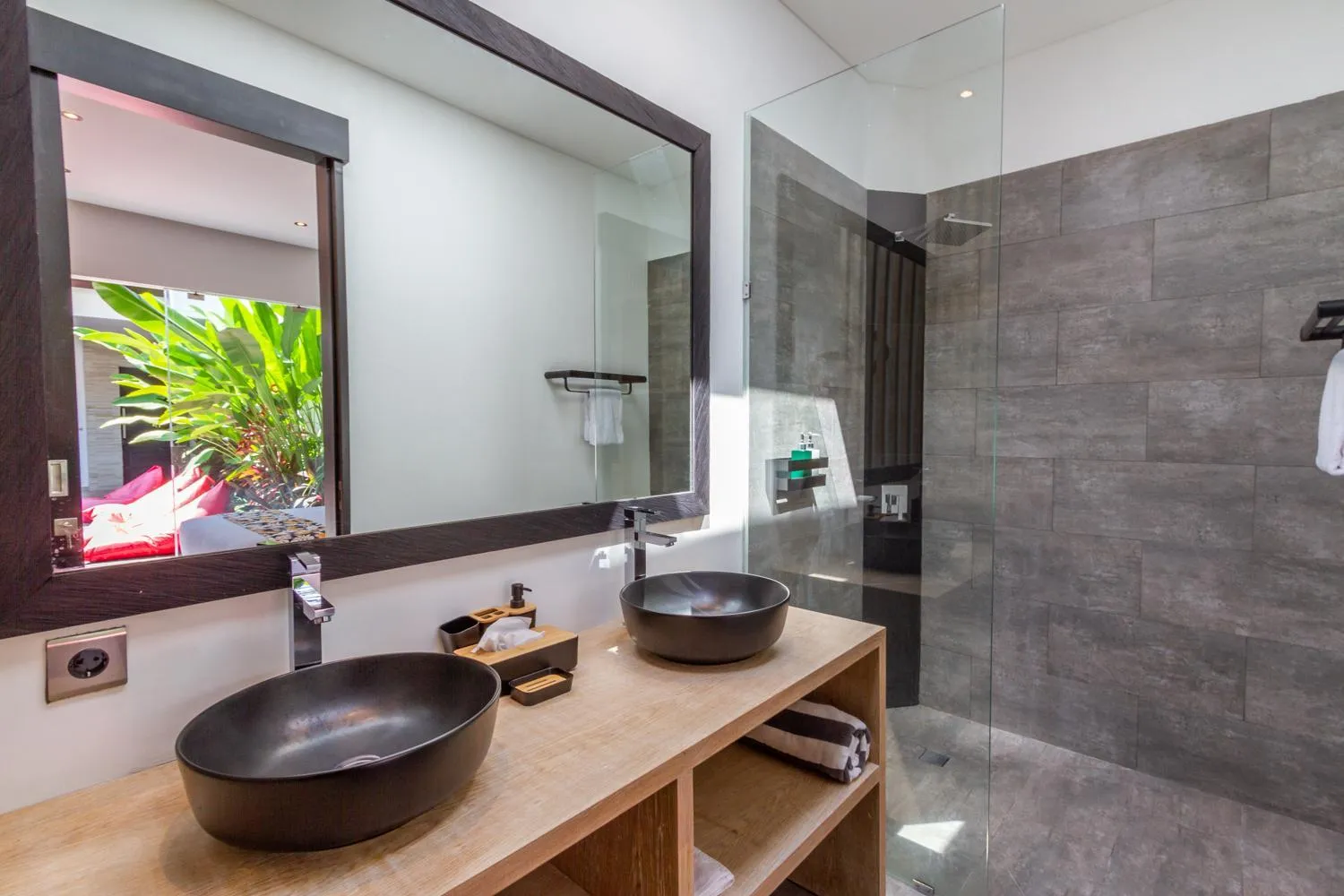 Shower in Villa Lys by Alfred in Bali