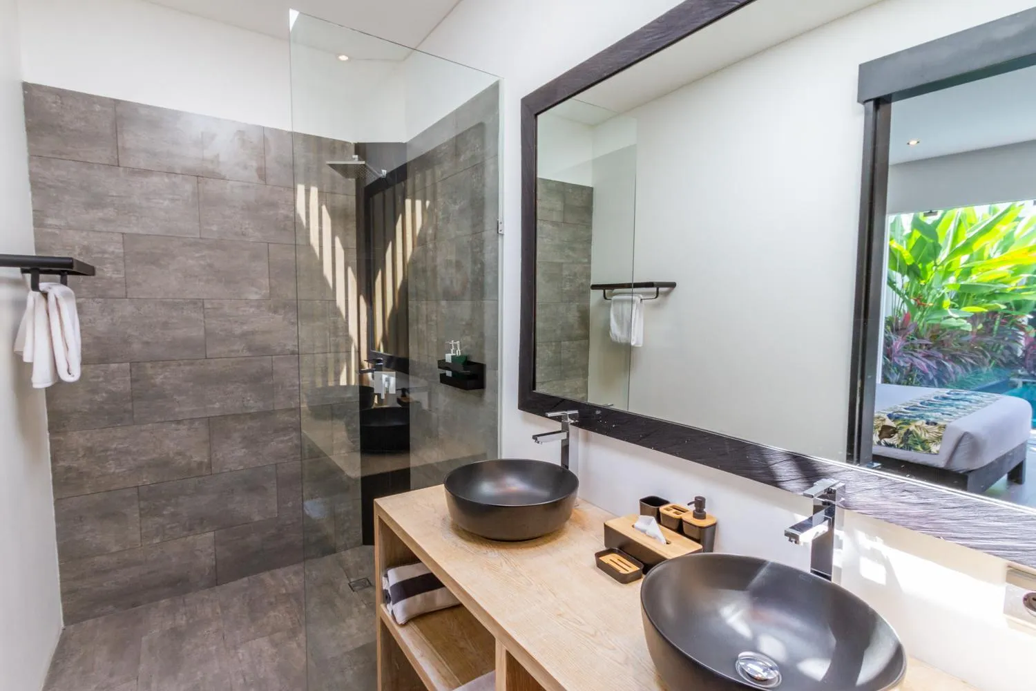 Shower in Villa Lys by Alfred in Bali