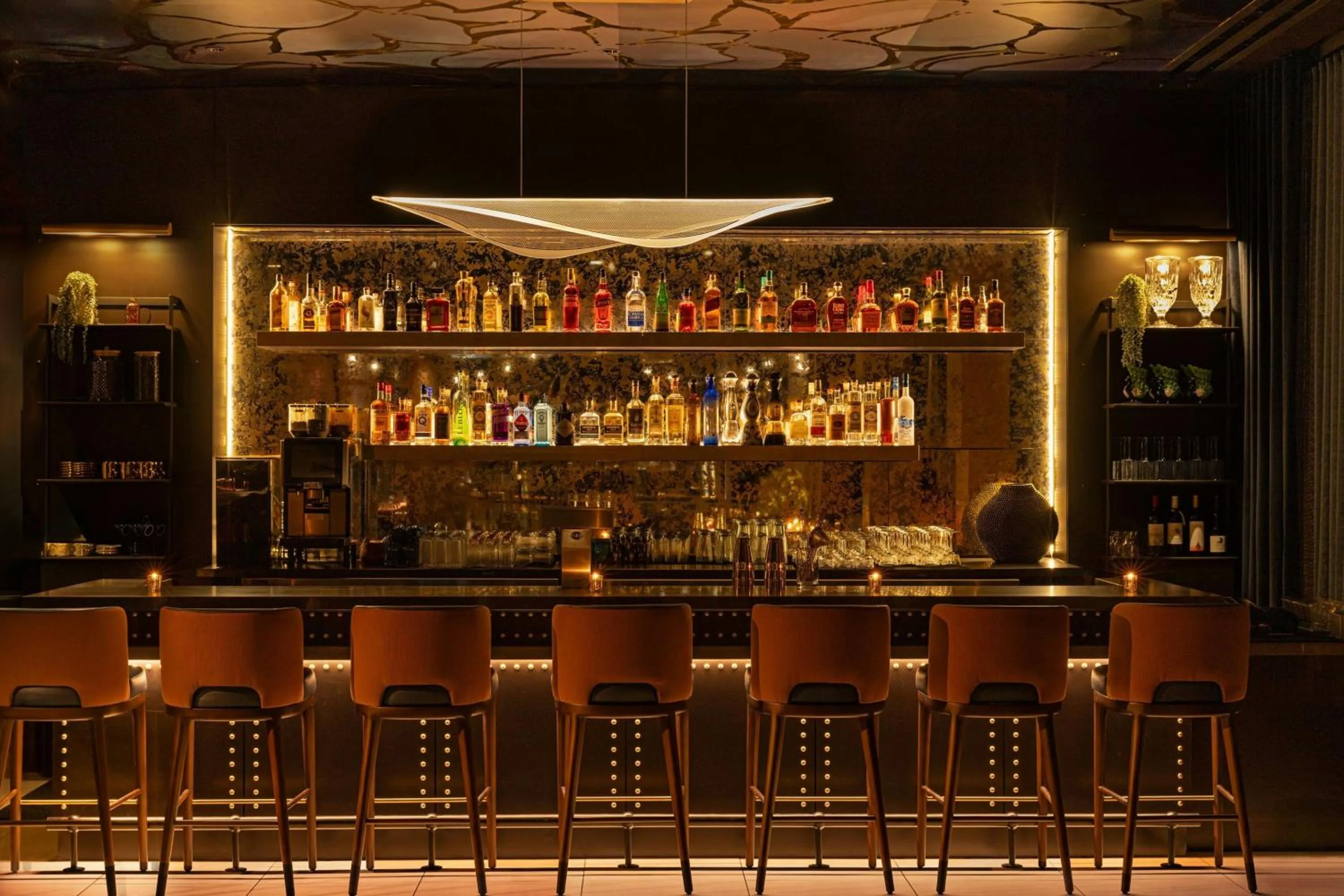 Lounge or bar in Aloft Providence Downtown