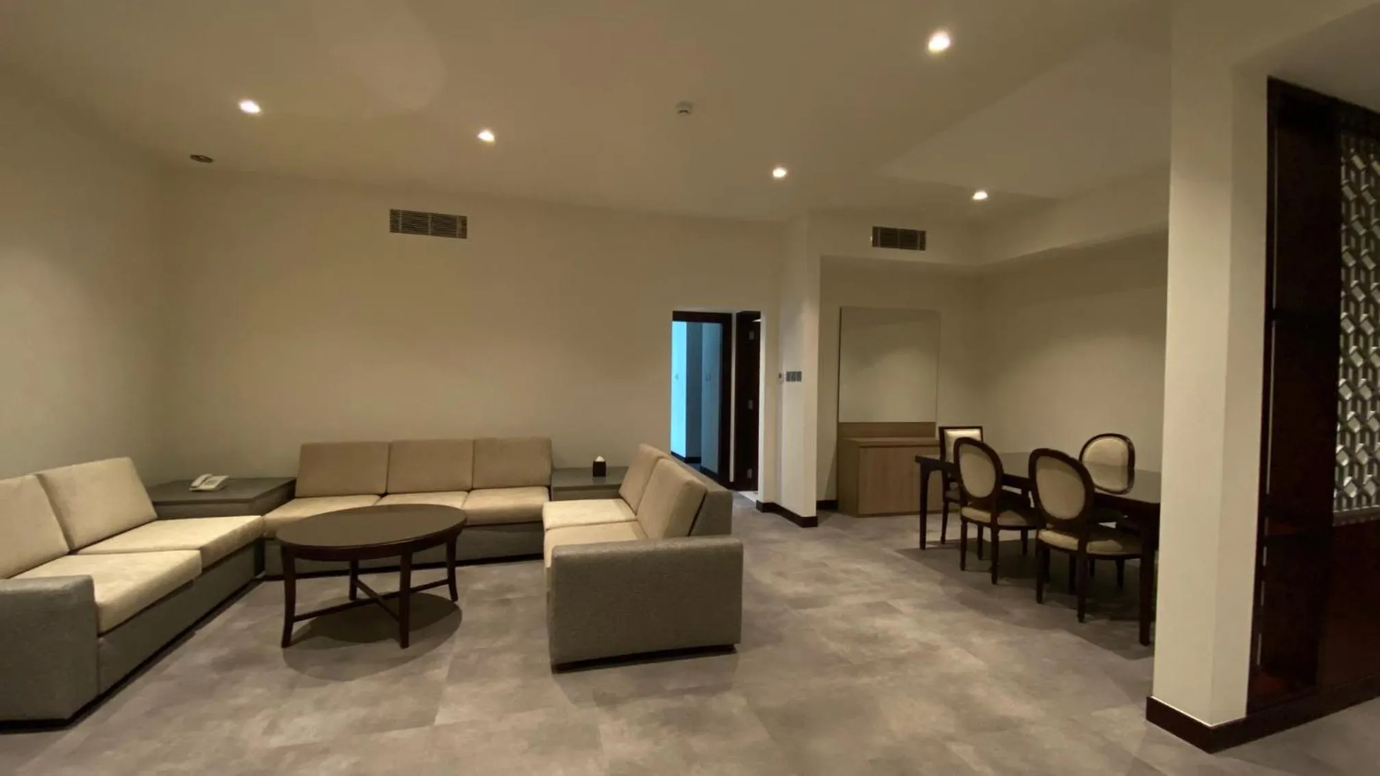 Living room in SITARA HOTEL APARTMENT