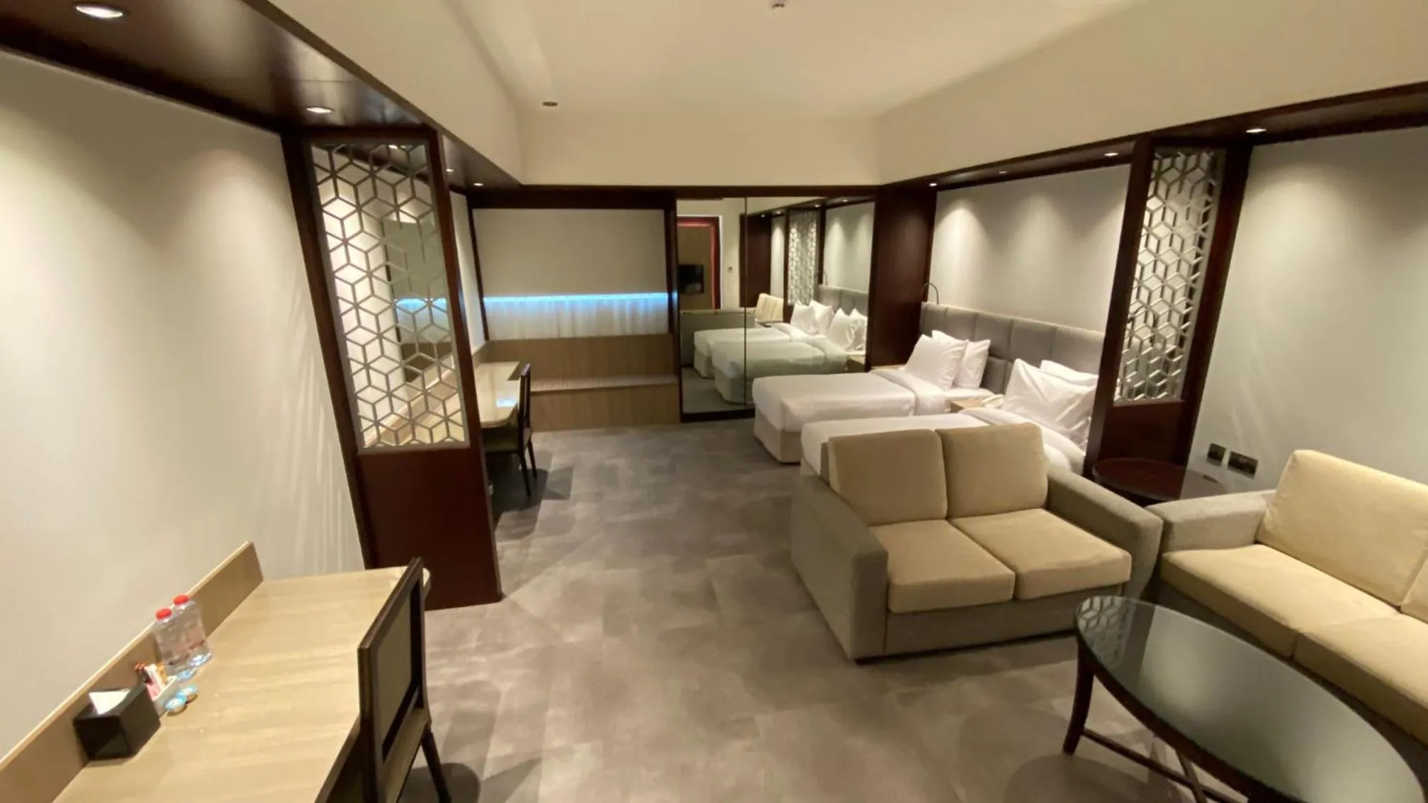 Living room in SITARA HOTEL APARTMENT