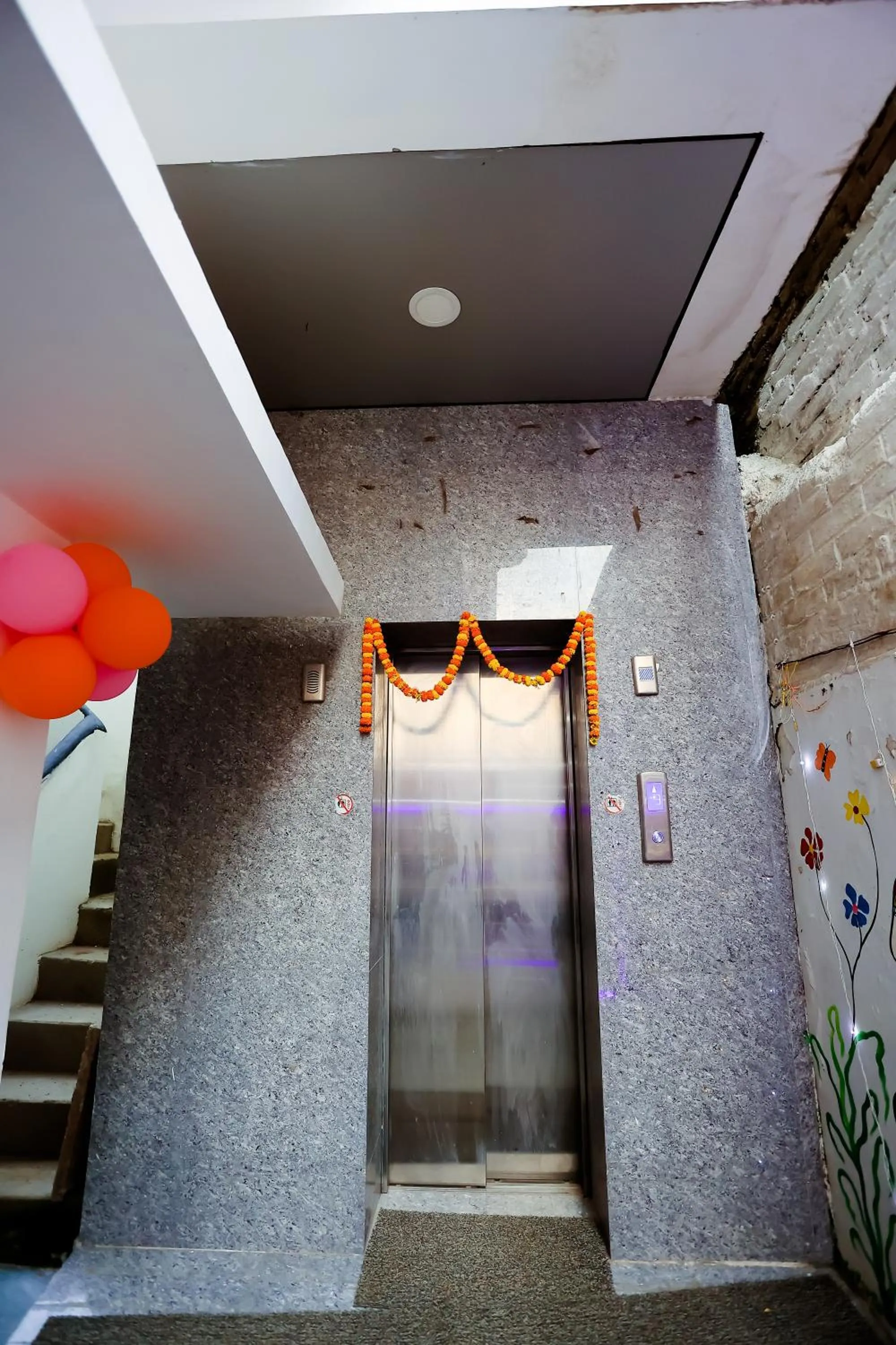 elevator in Hotel Virasat Retreat