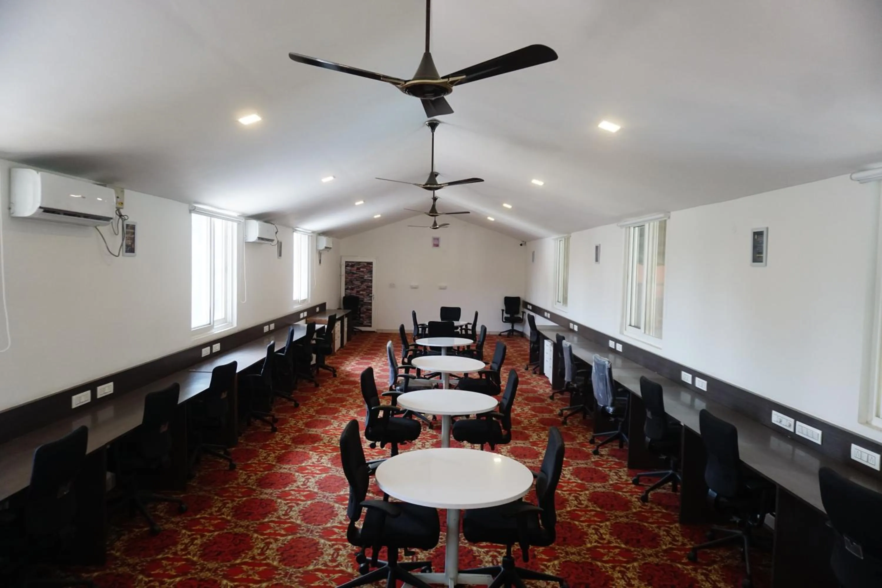 Banquet/Function facilities in Vistar Resort & Hotels