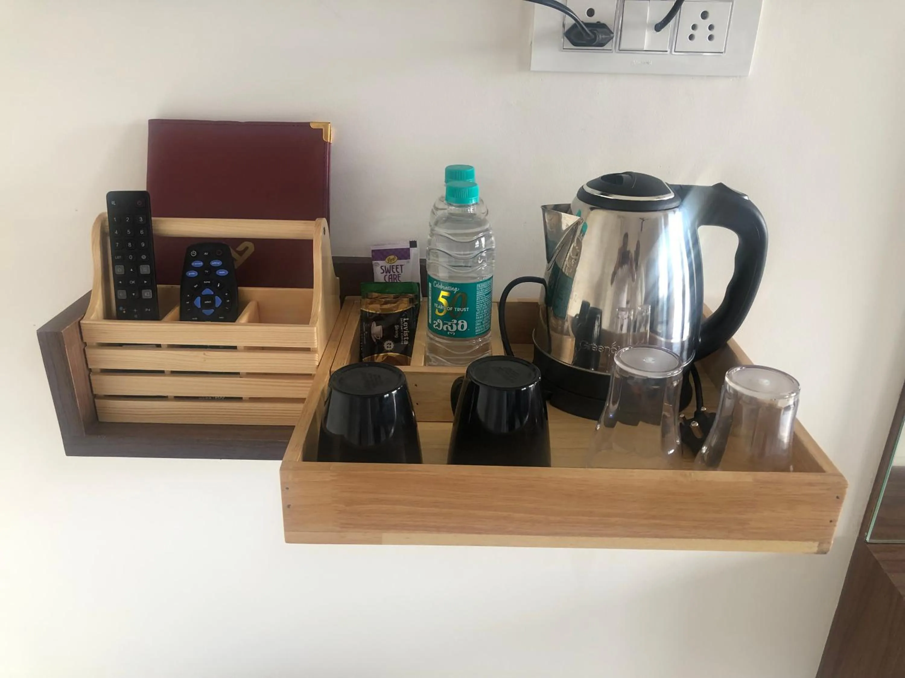 Coffee/tea facilities in Vistar Resort & Hotels