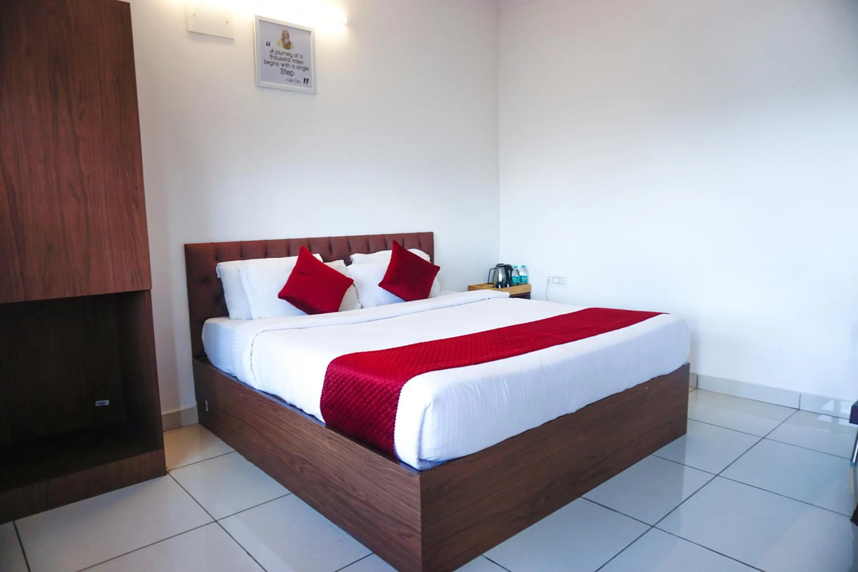 Bedroom, Bed in Vistar Resort & Hotels