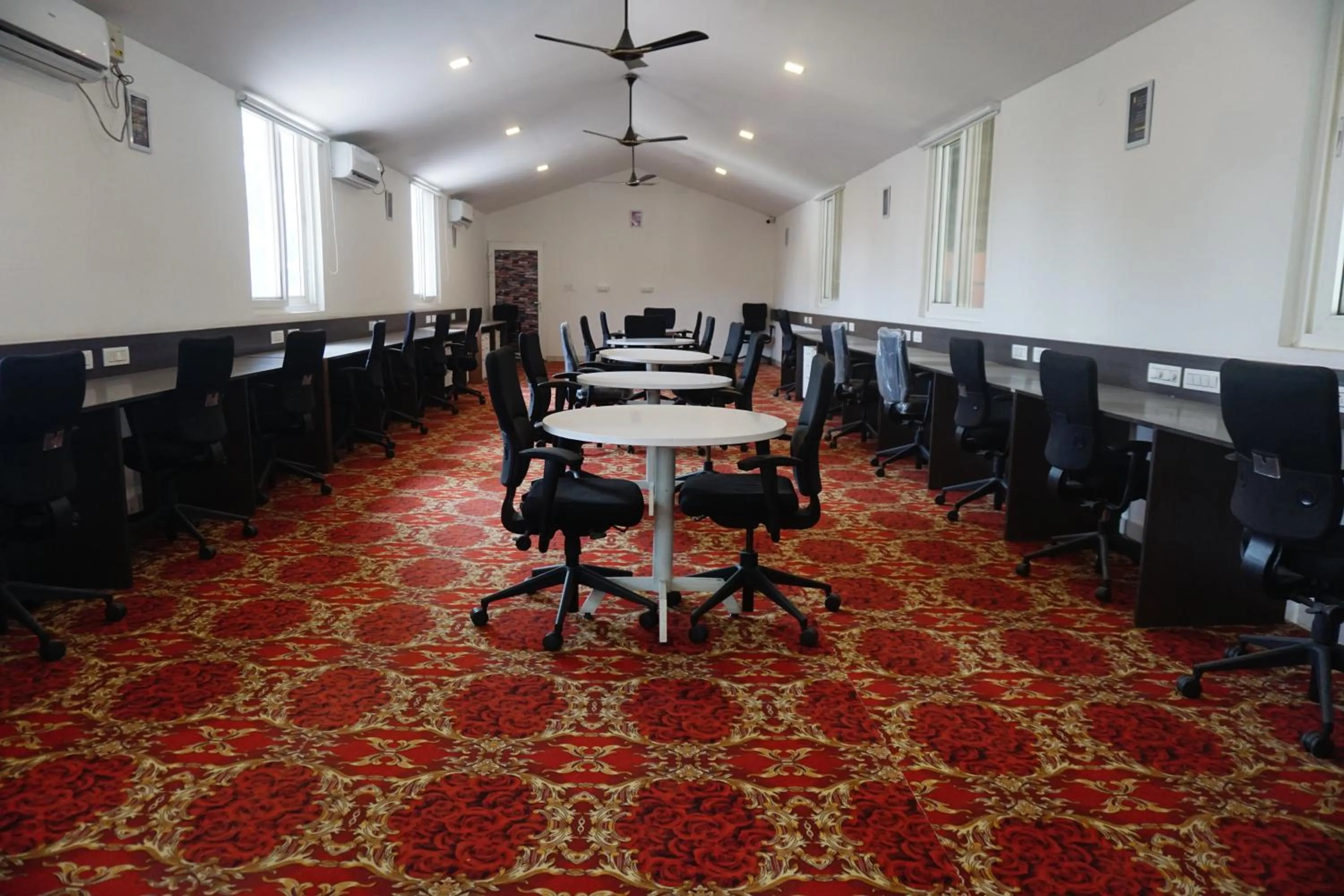 Meeting/conference room in Vistar Resort & Hotels