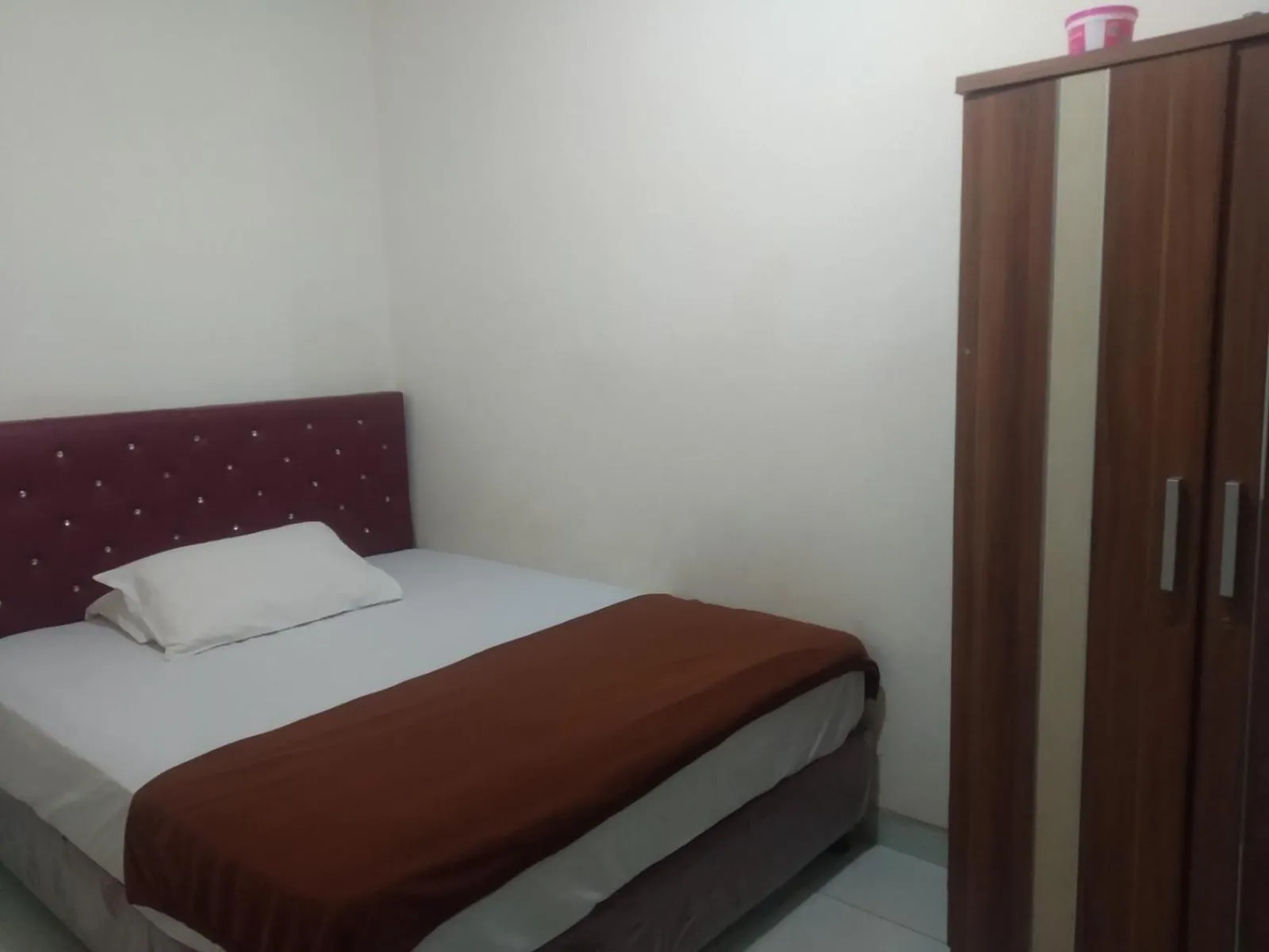 Bed in Modern indekos Cilegon Syariah Near Hospital Krakatau Medika Redpartner