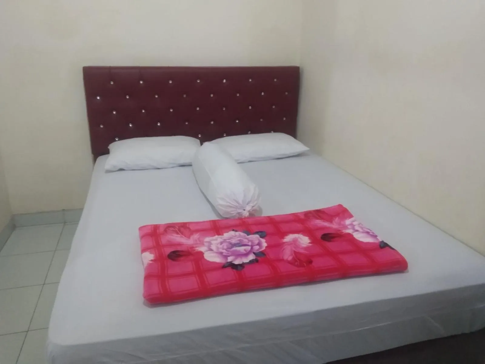 Bed in Modern indekos Cilegon Syariah Near Hospital Krakatau Medika Redpartner