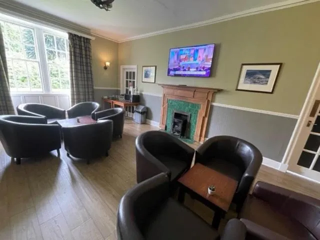 Communal lounge/ TV room in Isle of Skye Guest House