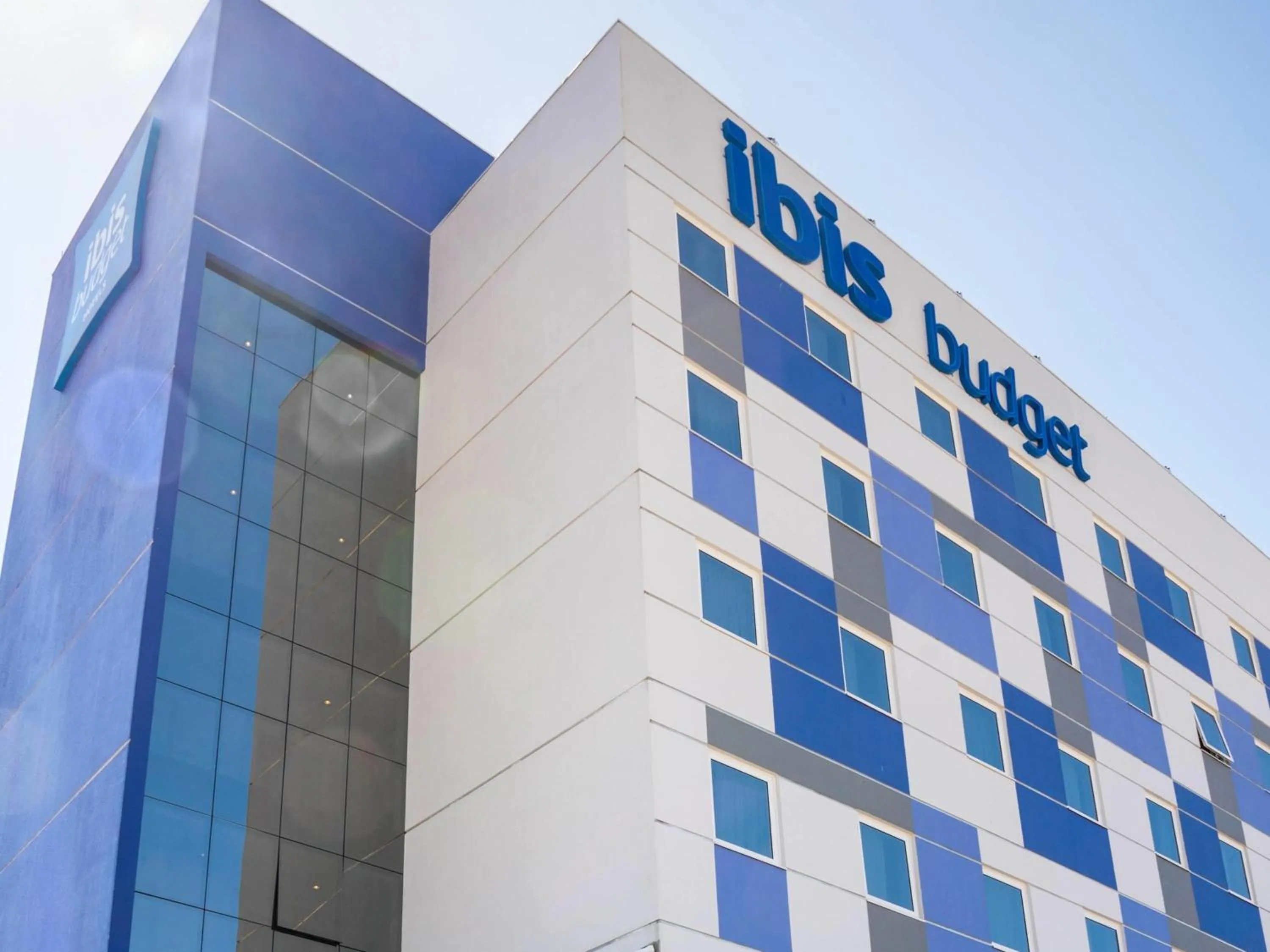 Property building in Ibis Budget Farroupilha