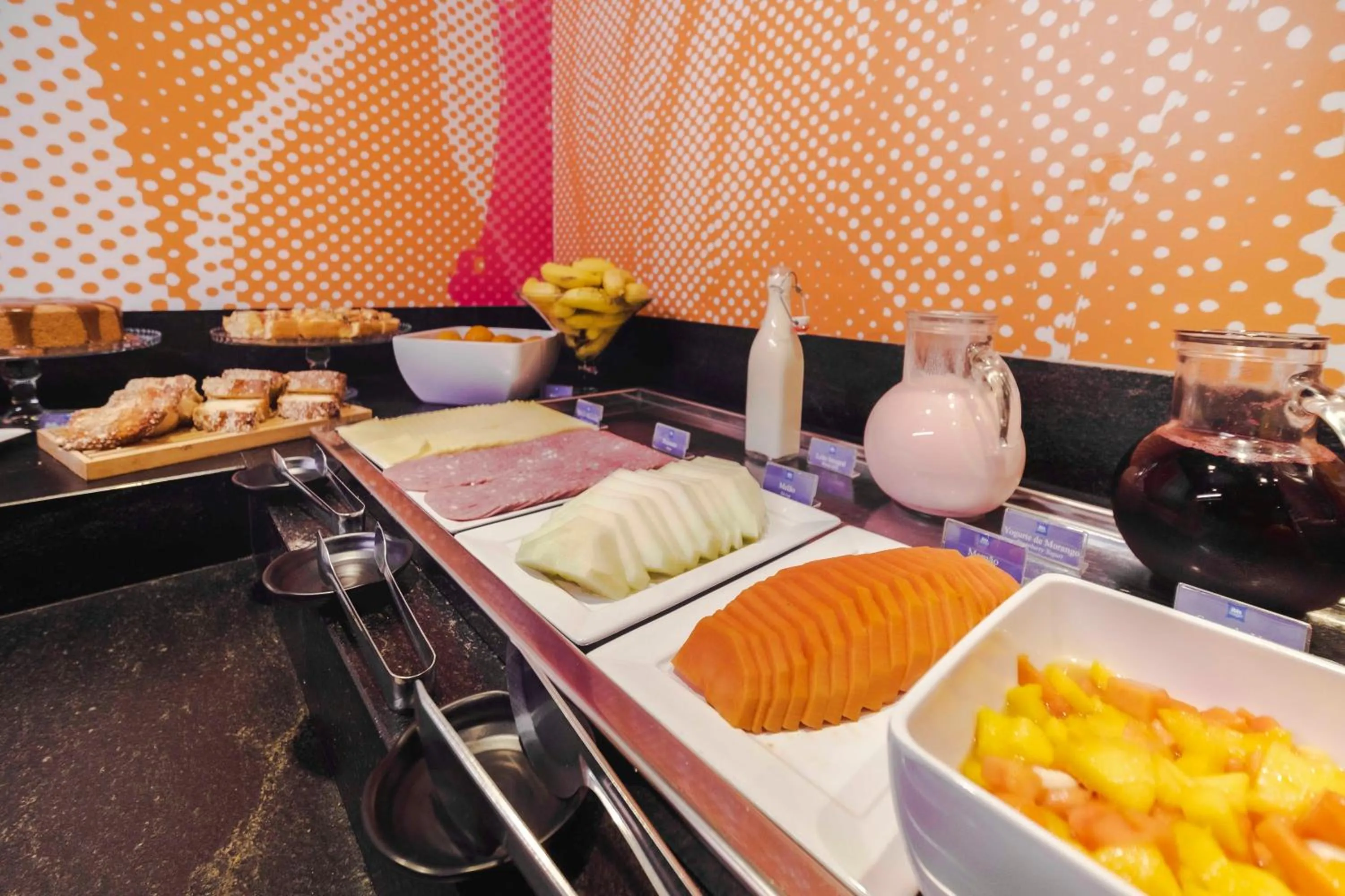 Breakfast in Ibis Budget Farroupilha