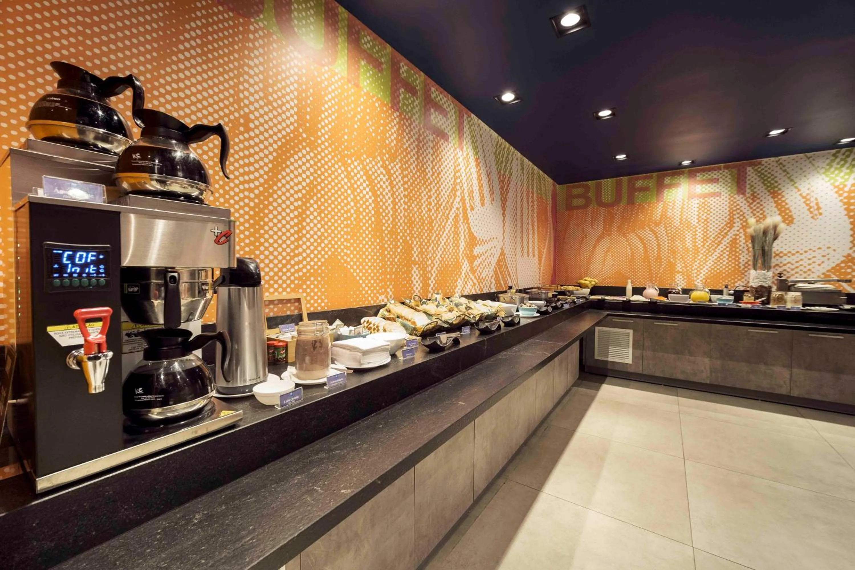 Breakfast in Ibis Budget Farroupilha