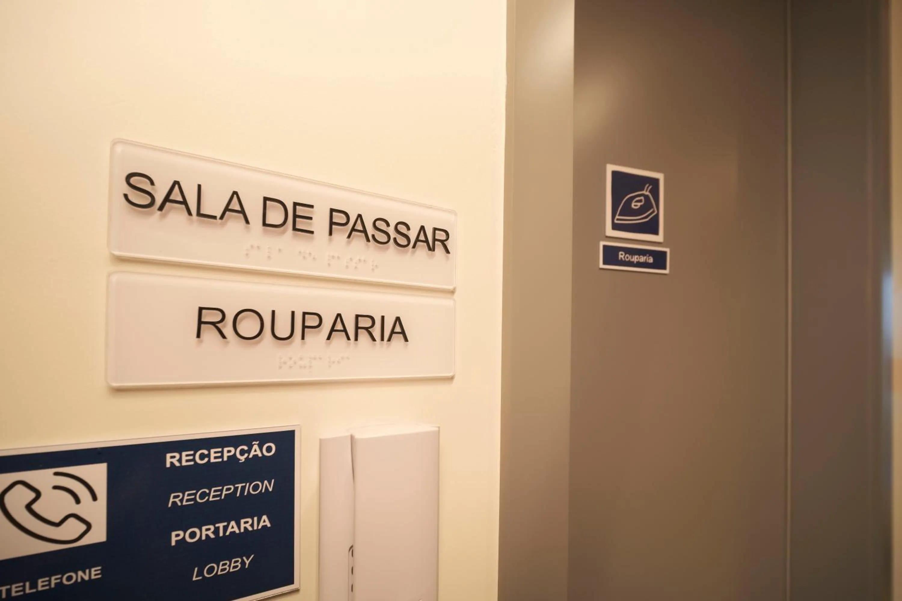 furniture in Ibis Budget Farroupilha