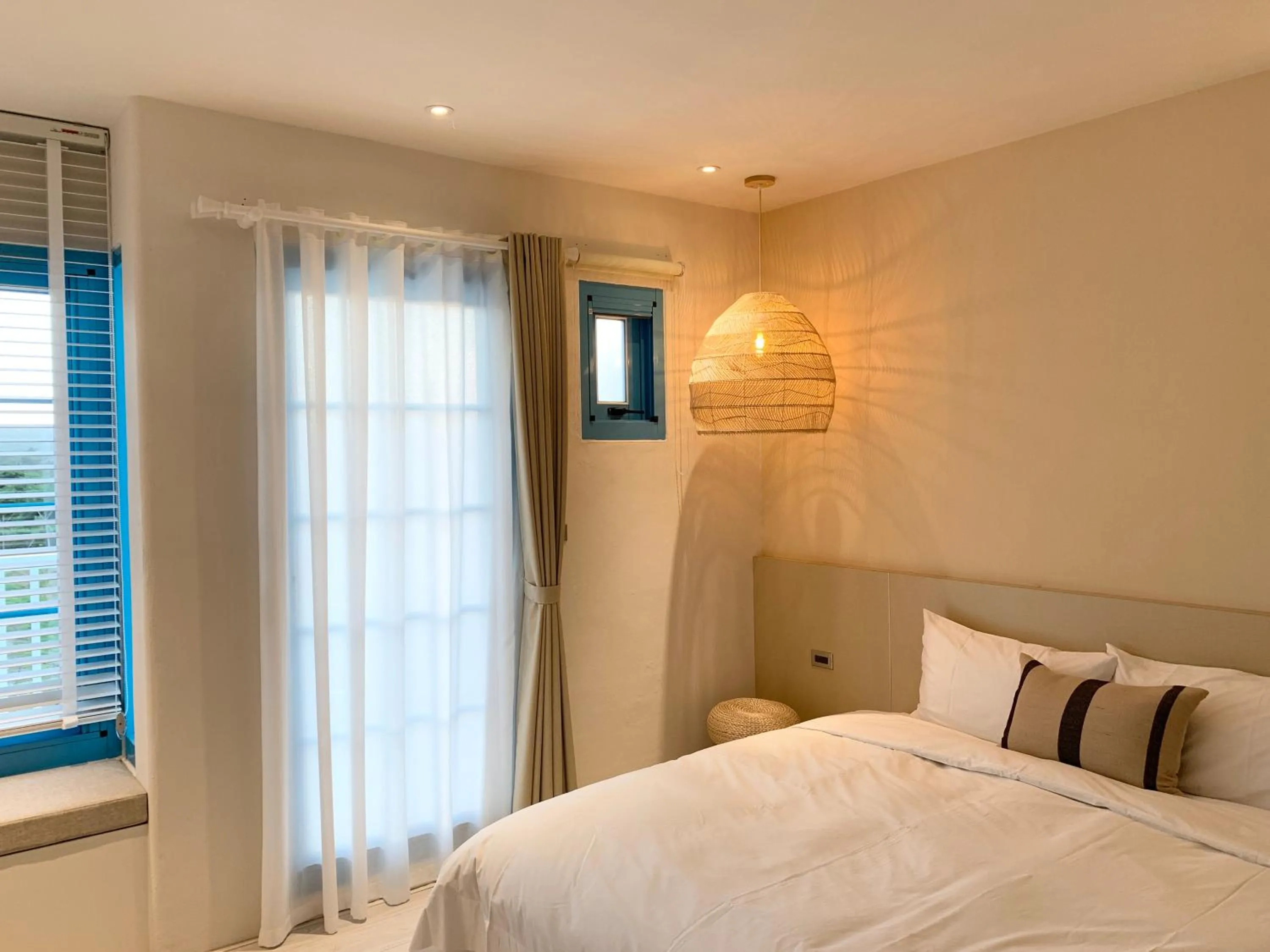 Bed in Little Greece