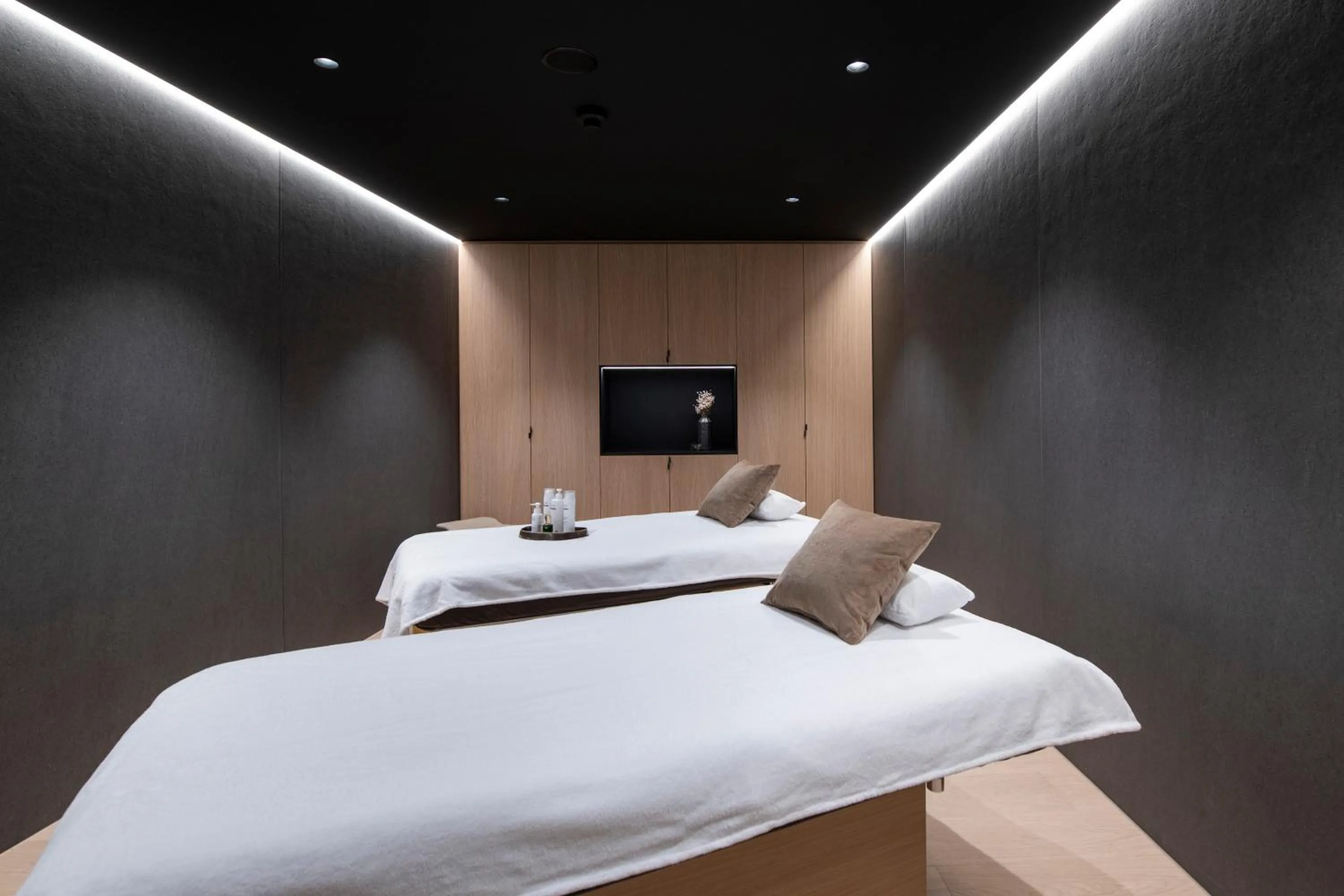 Massage, Bed in Hôtel des Horlogers