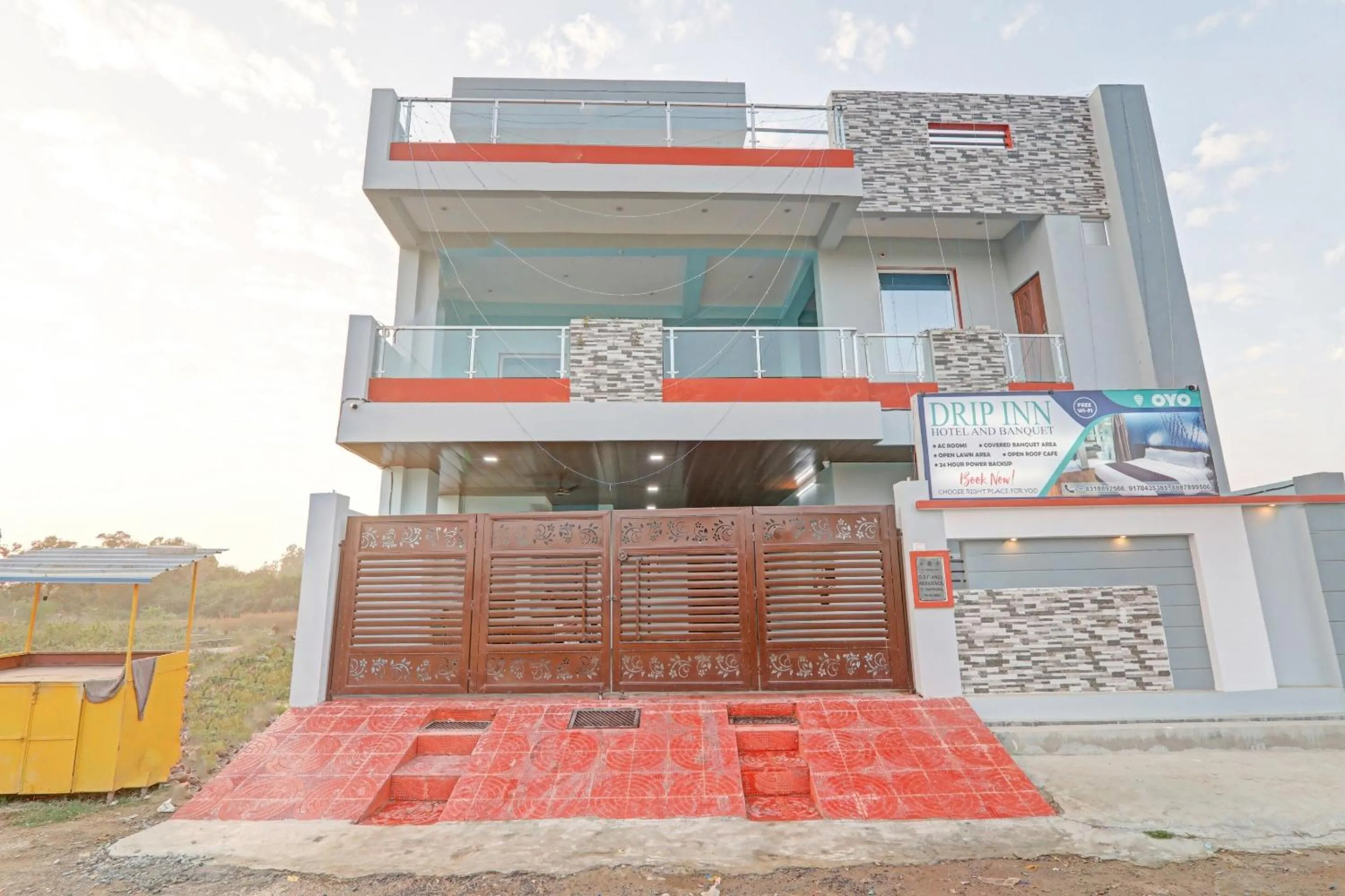 Facade/entrance in Hotel O Drip Inn