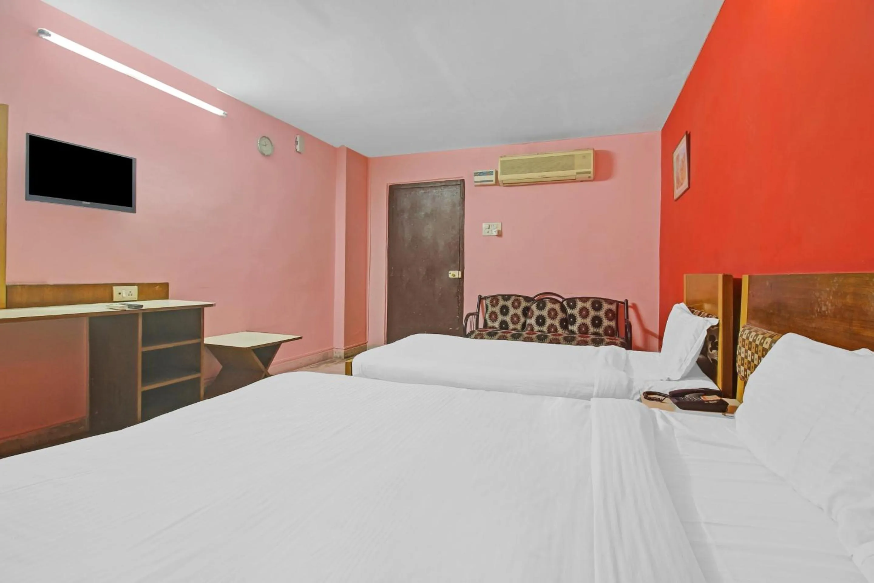 Bedroom, Bed in Hotel O Rahul International Hyderabad