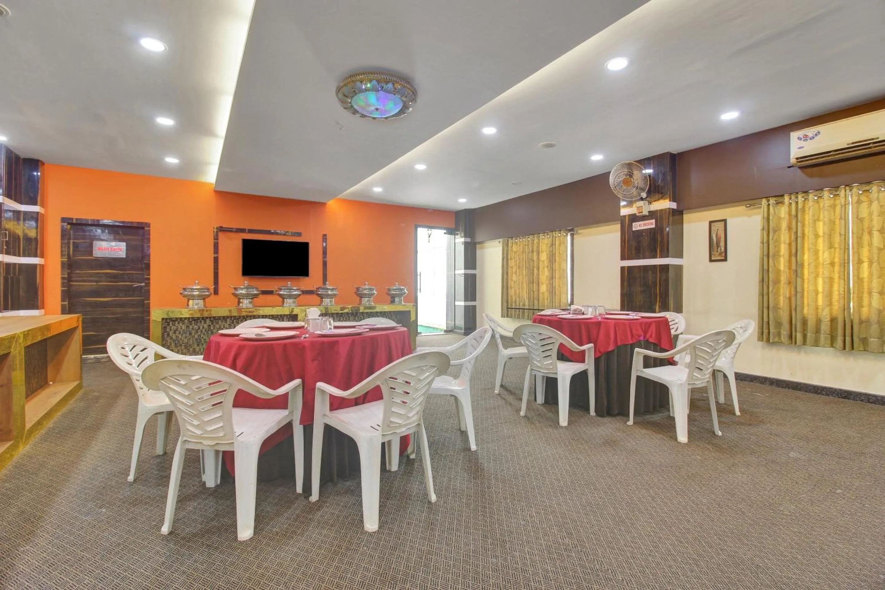 Bedroom in Hotel O Rahul International Hyderabad