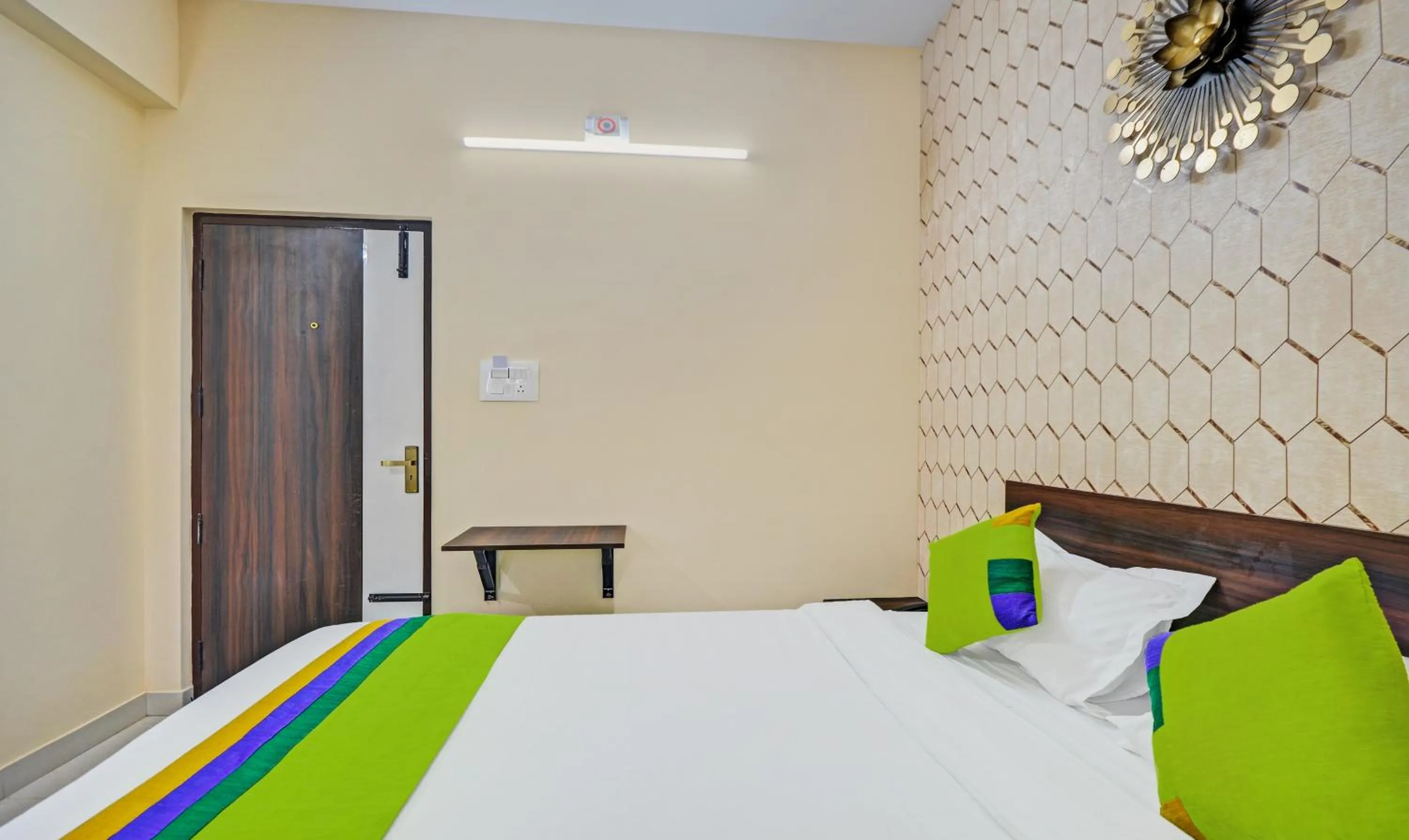 Bedroom, Bed in Treebo Everest Residency Tidel Park, 15 Mins From Coimbatore International Airport