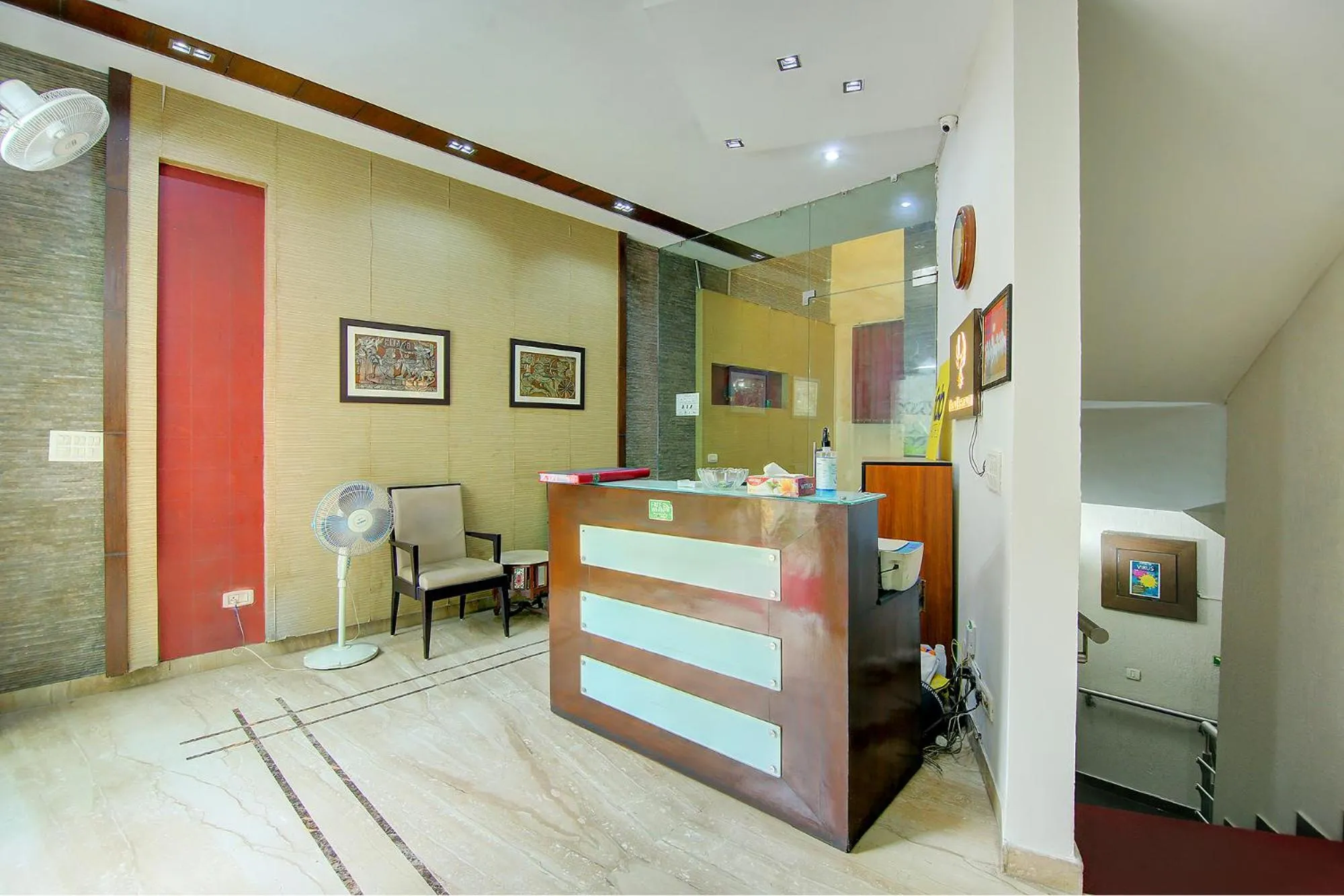 Lobby or reception in FabHotel Phoenix Hospitality Near DLF Cyber Hub & Metro, Gurugram