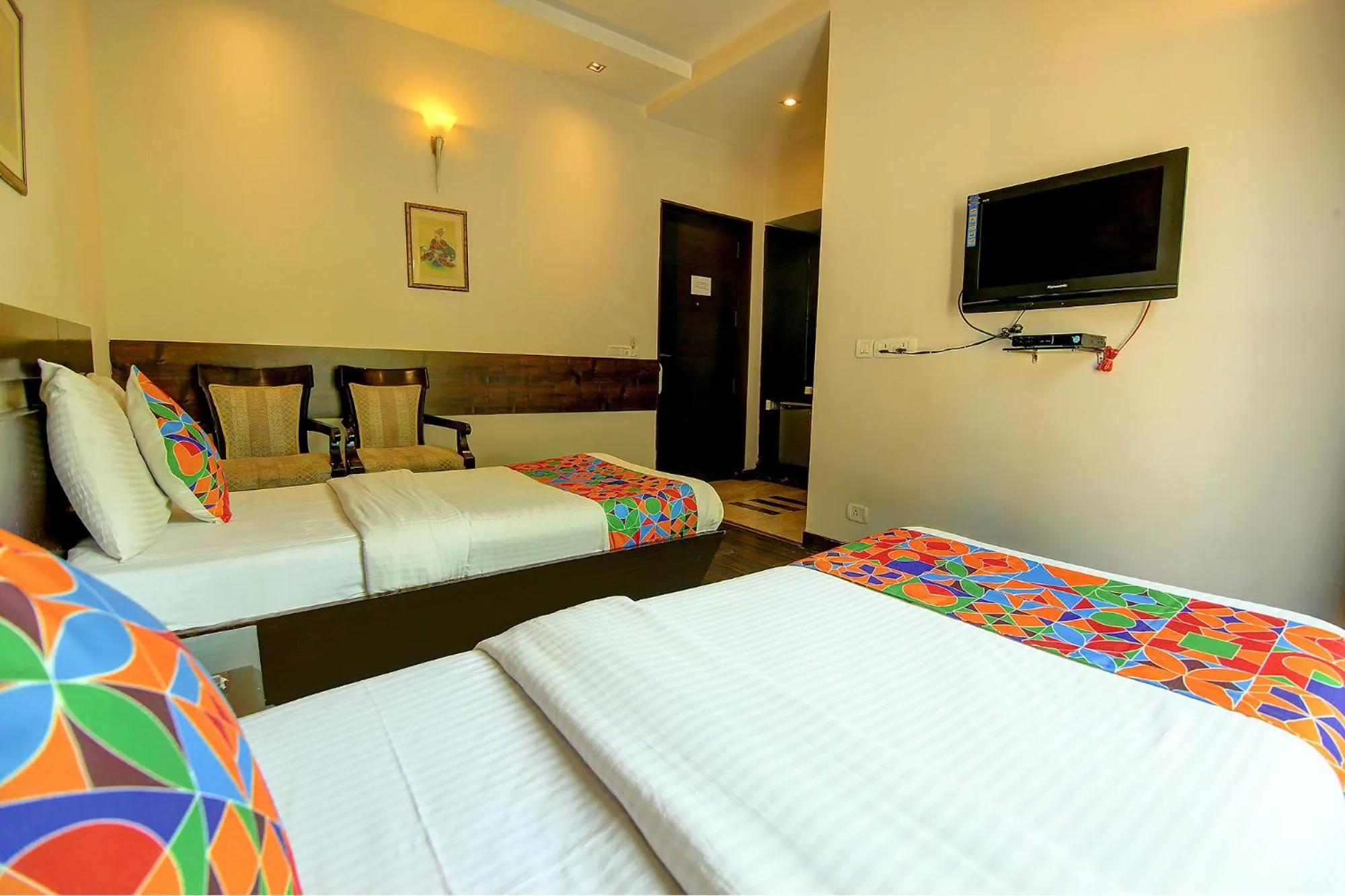 Bed in FabHotel Phoenix Hospitality Near DLF Cyber Hub & Metro, Gurugram