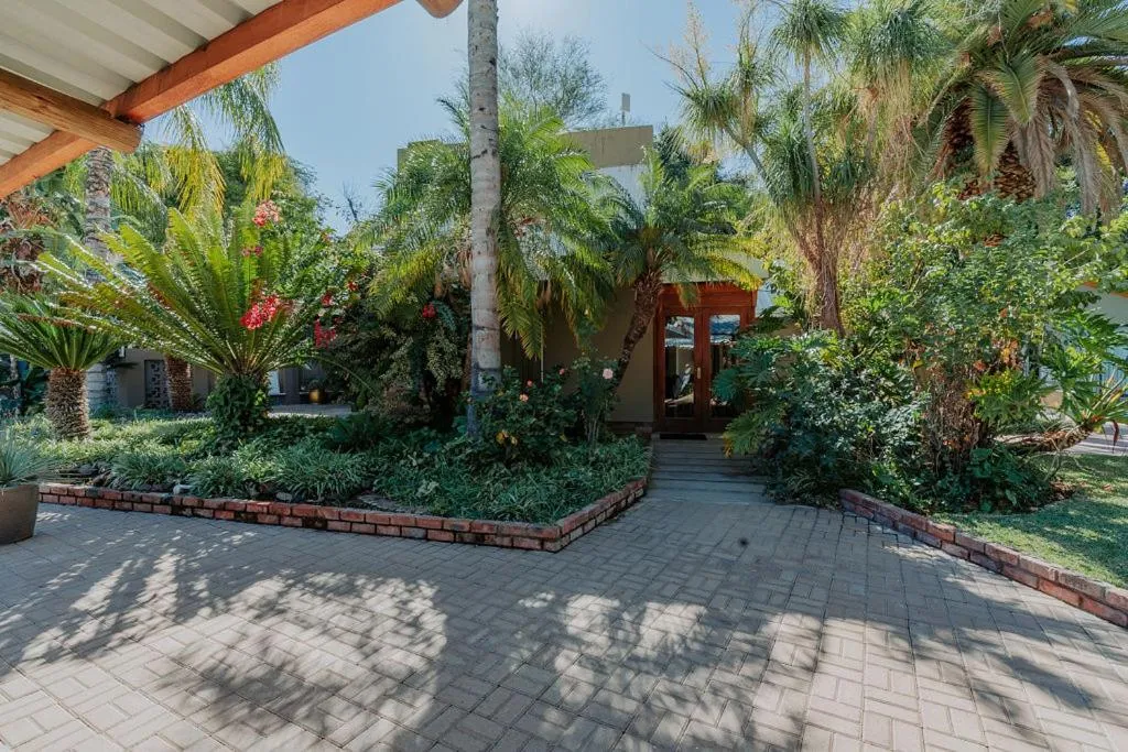 Property building in Riverbank Lodge