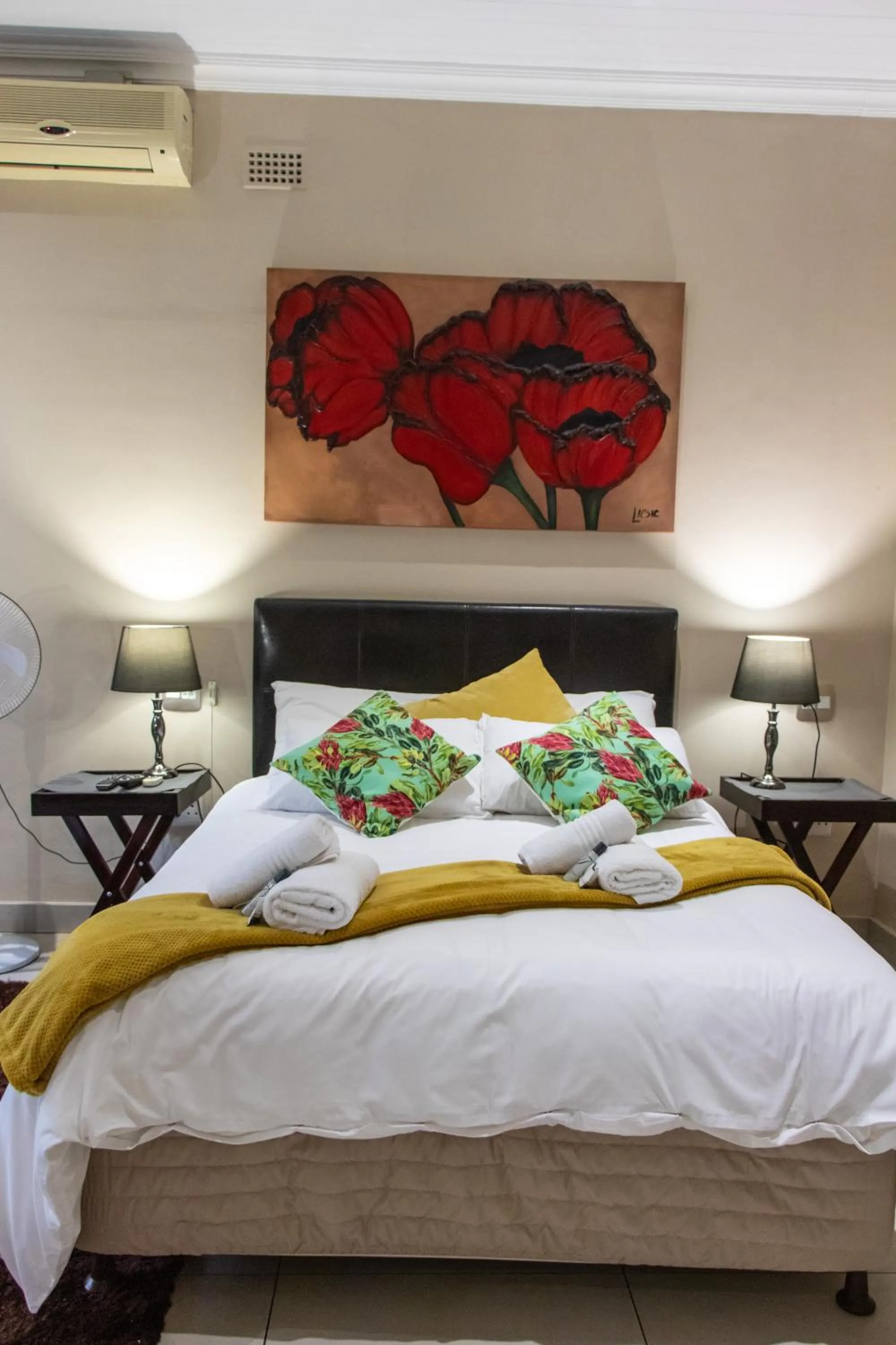 Bed in Riverbank Lodge