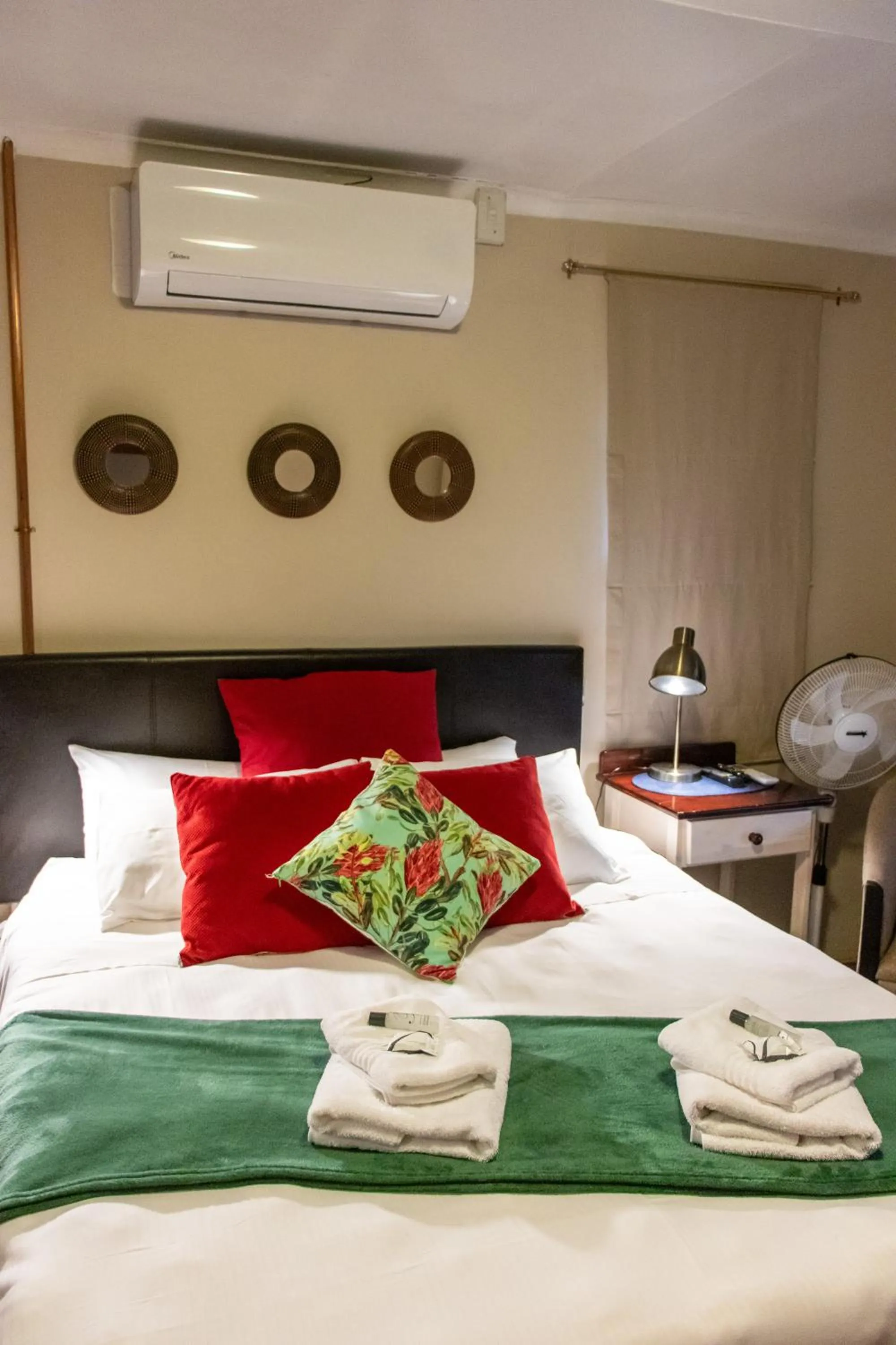 Bed in Riverbank Lodge