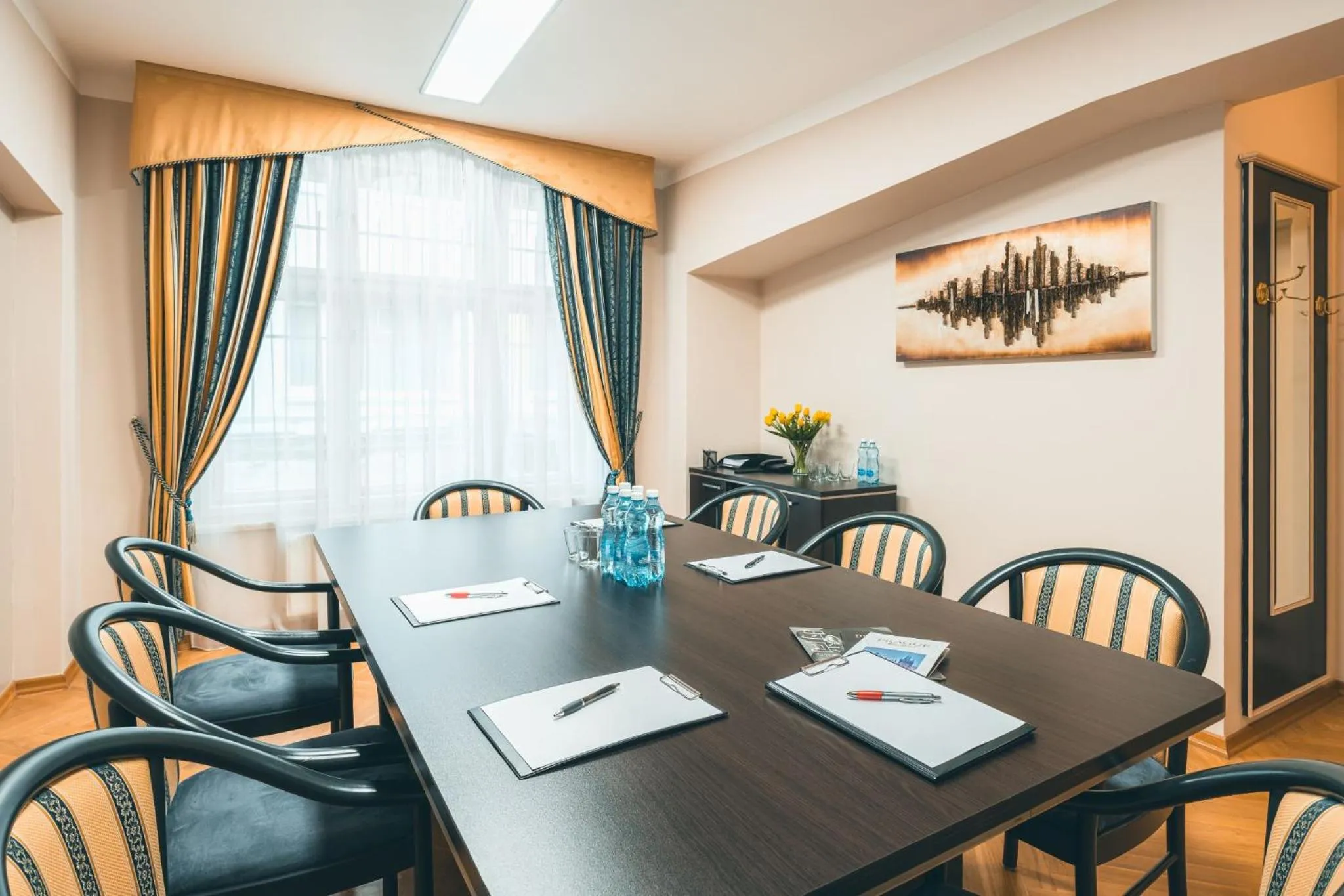 Business facilities in Elysee Hotel