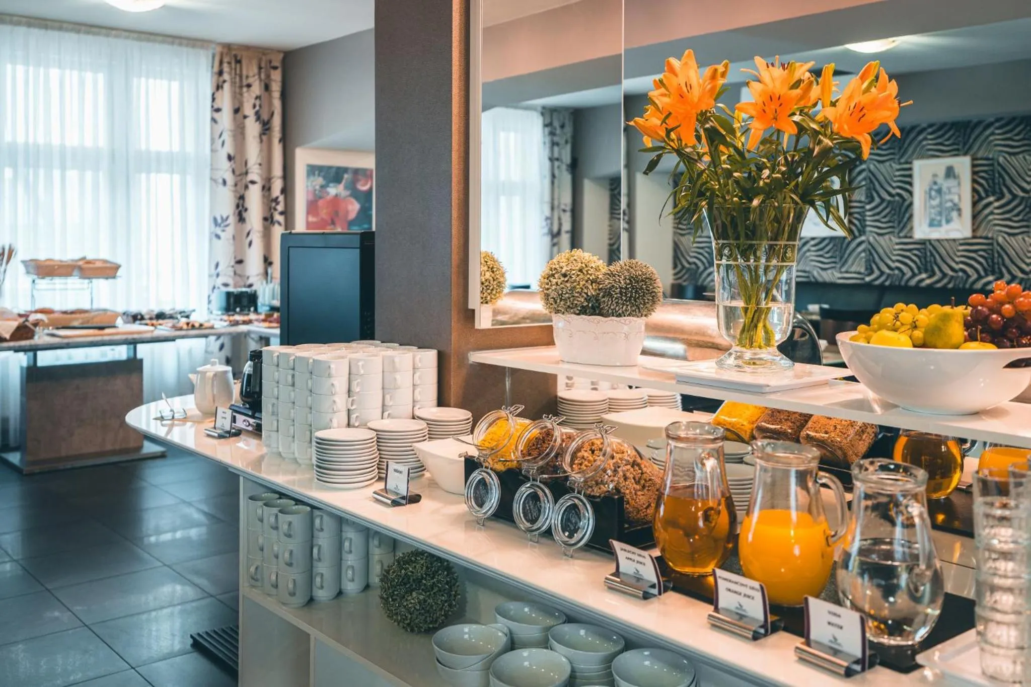 Buffet breakfast in Elysee Hotel